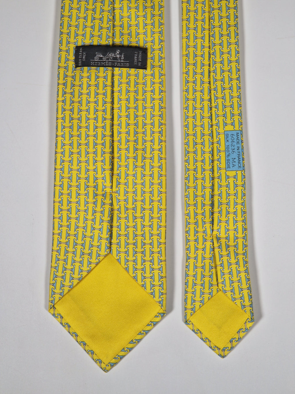 Hermès silk tie yellow equestrian H pattern 606236 MA