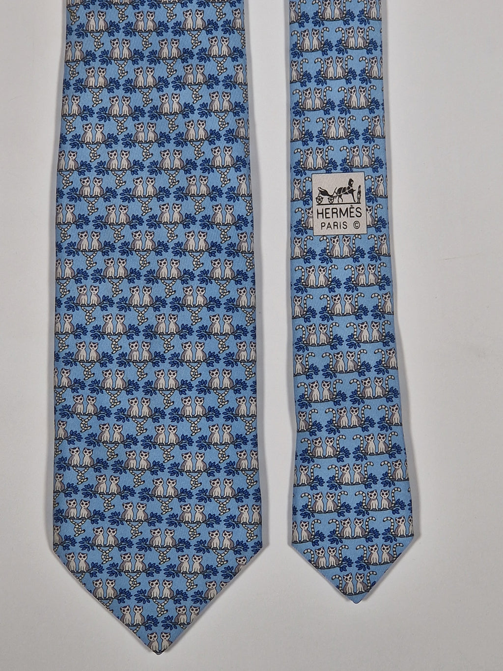 625891 Hermès silk tie blue whimsical lemures 625891 SA