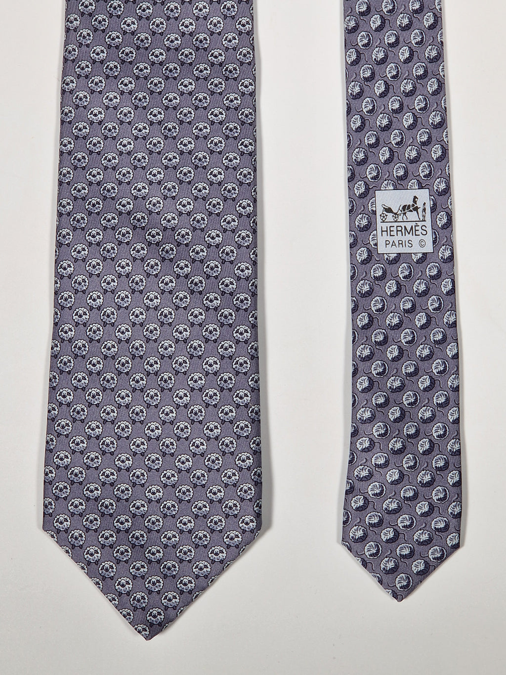 625957 Hermès tie grey whimsical sheep 625957 TA