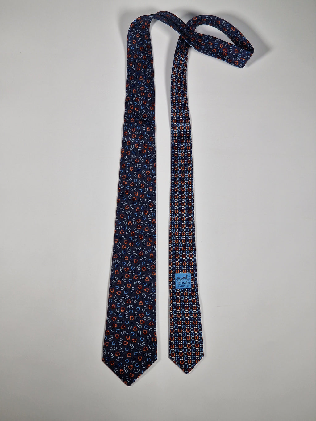 Hermès silk tie blue equestrian pattern Hermès 6338 HA tie blue