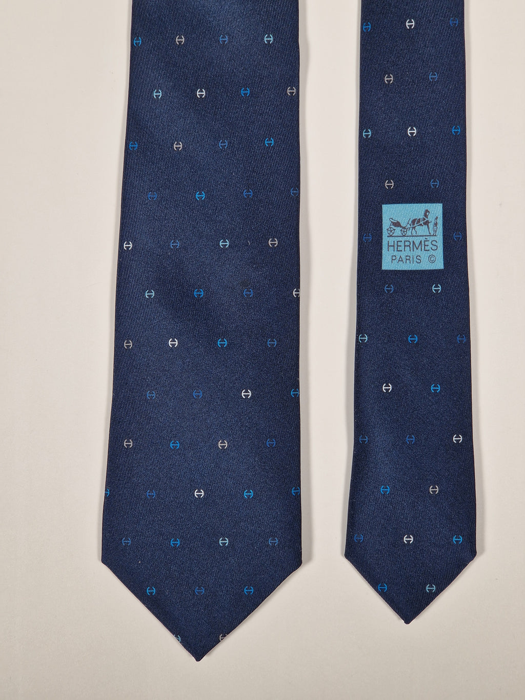 Hermès silk tie blue H pattern 6342 HA