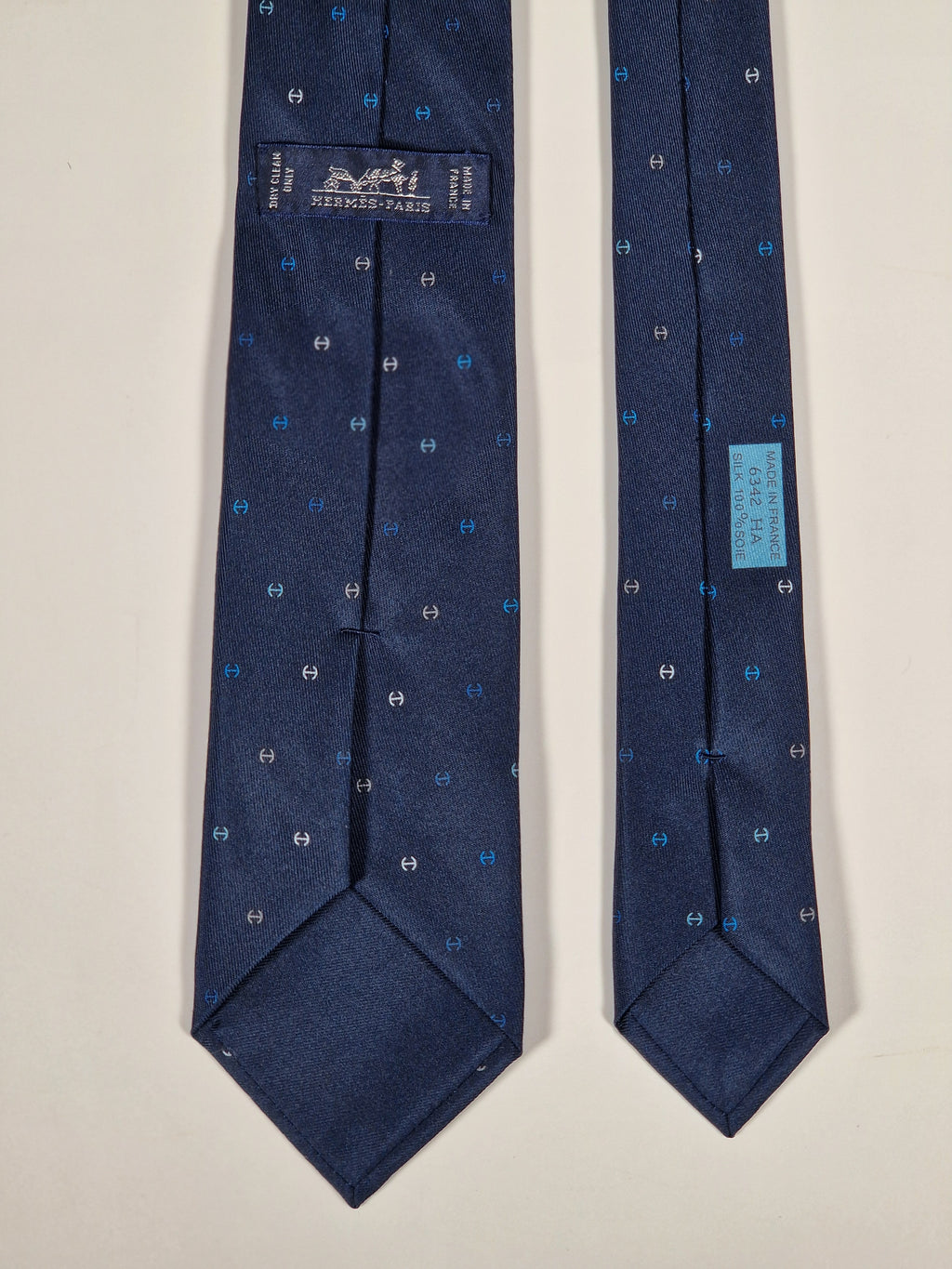 Hermès silk tie blue H pattern 6342 HA