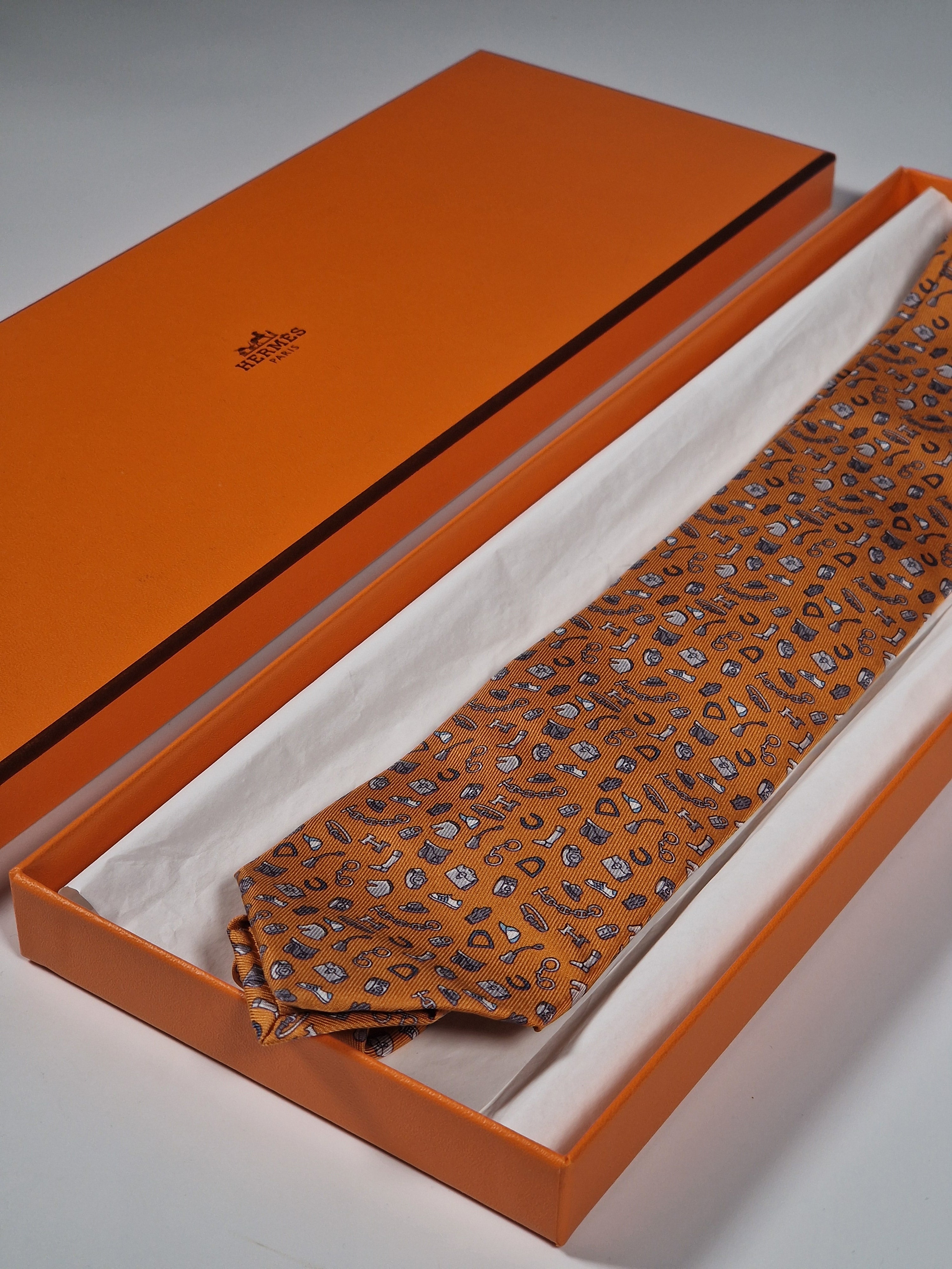 Hermès silk tie orange quincaillerie du faub pattern 6354 HA with box