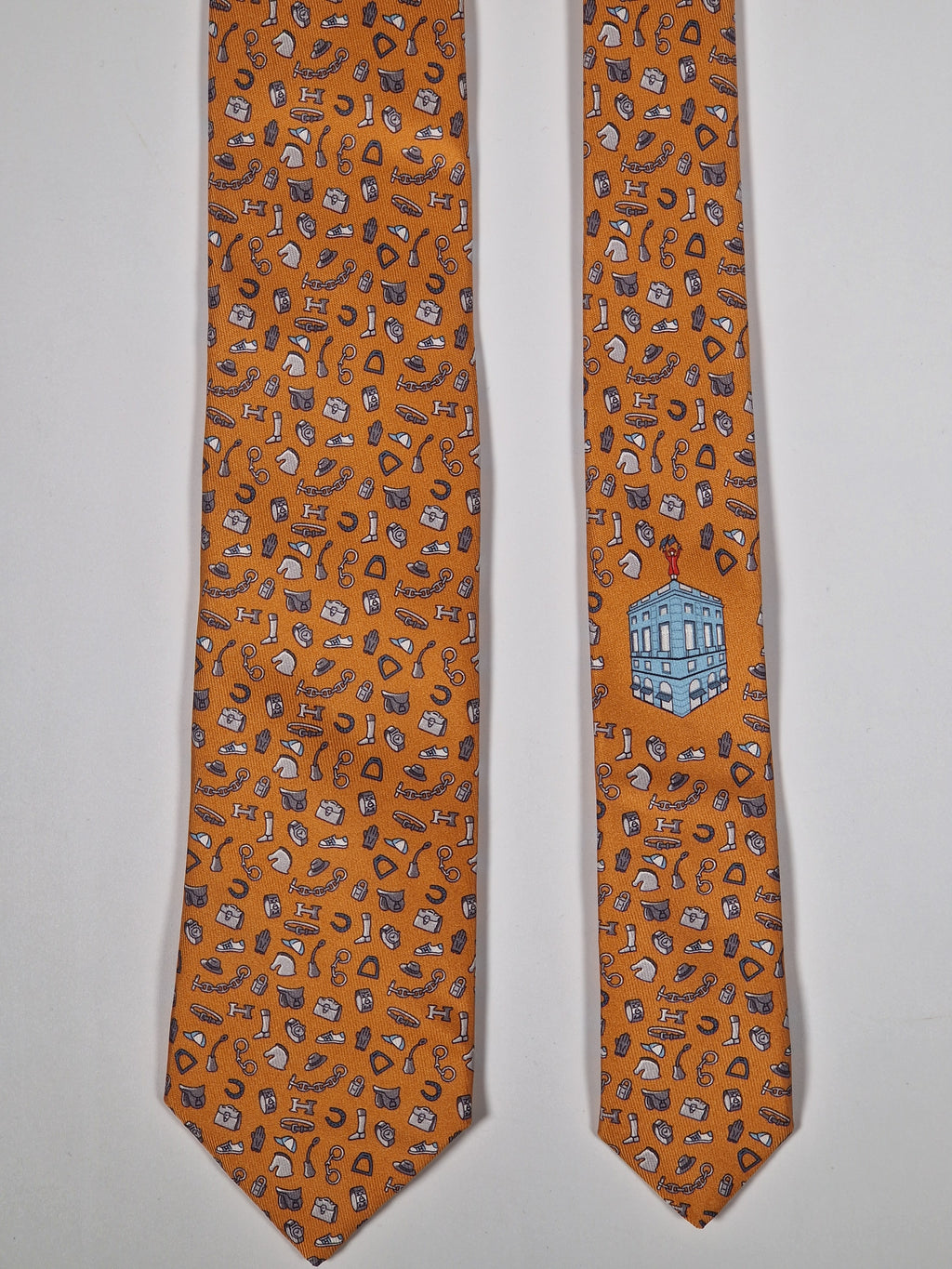 Hermès silk tie orange quincaillerie du faub pattern 6354 HA with box