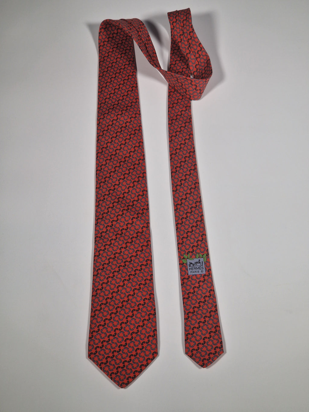 645668 Hermès silk tie orange recyceling pattern 645668 EA