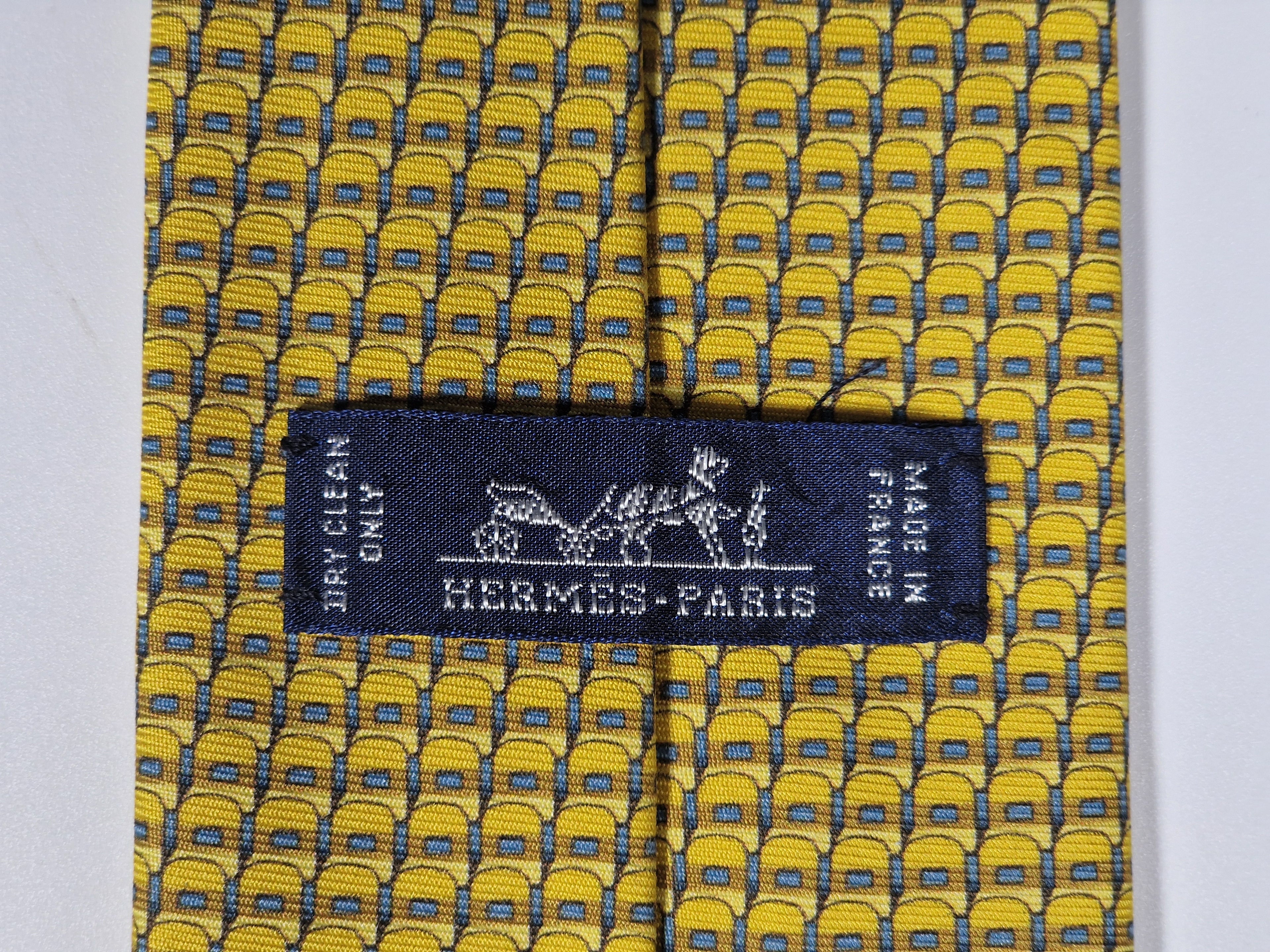 Hermès silk tie yellow stadium bleachers pattern 645692 PA