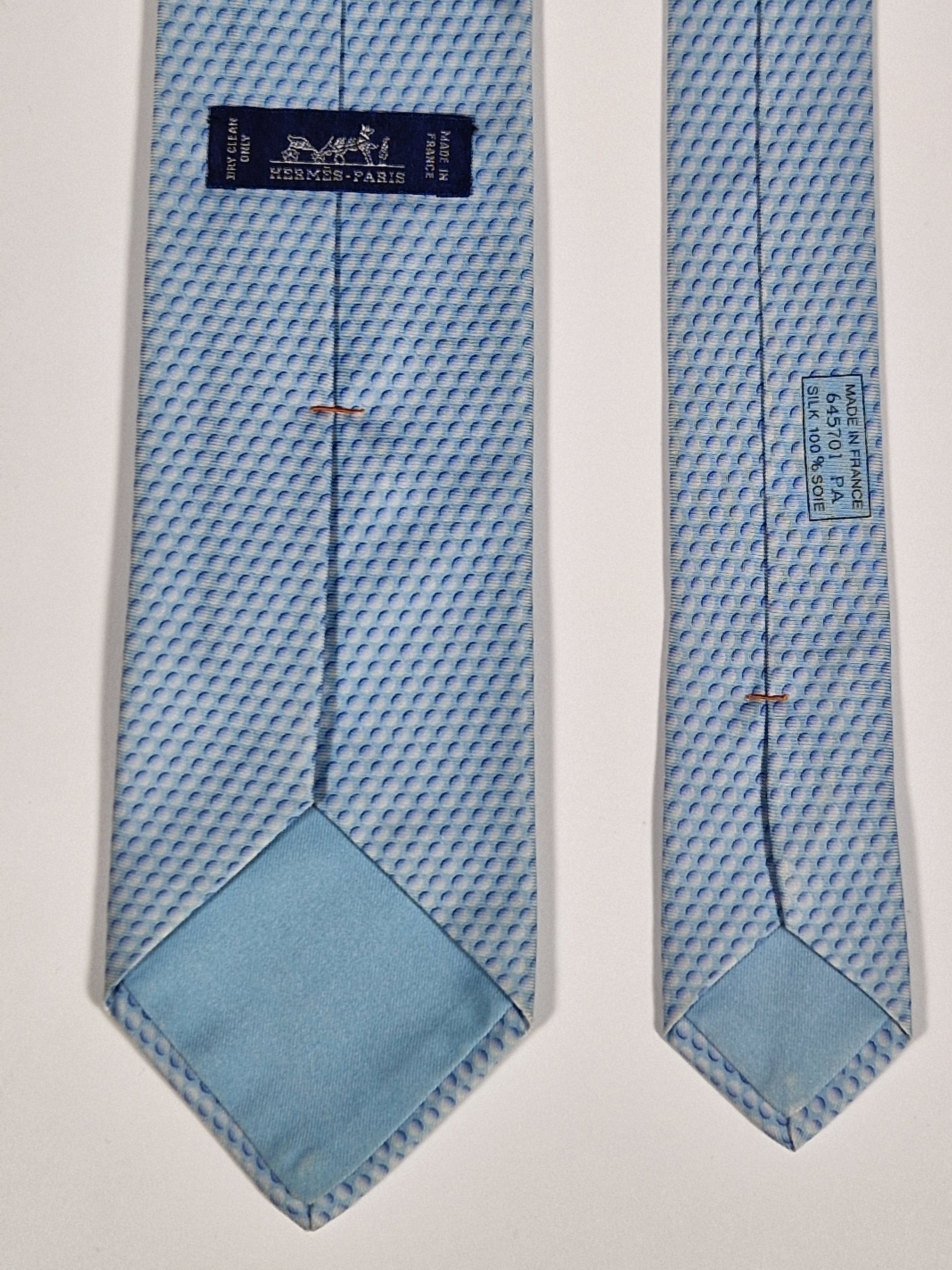 645701  Hermès silk tie blue golf pattern 645701  PA