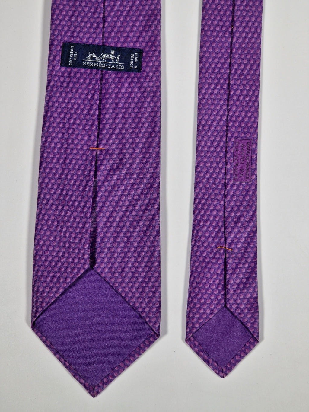645701 Hermès tie purple golf pattern 645701 PA
