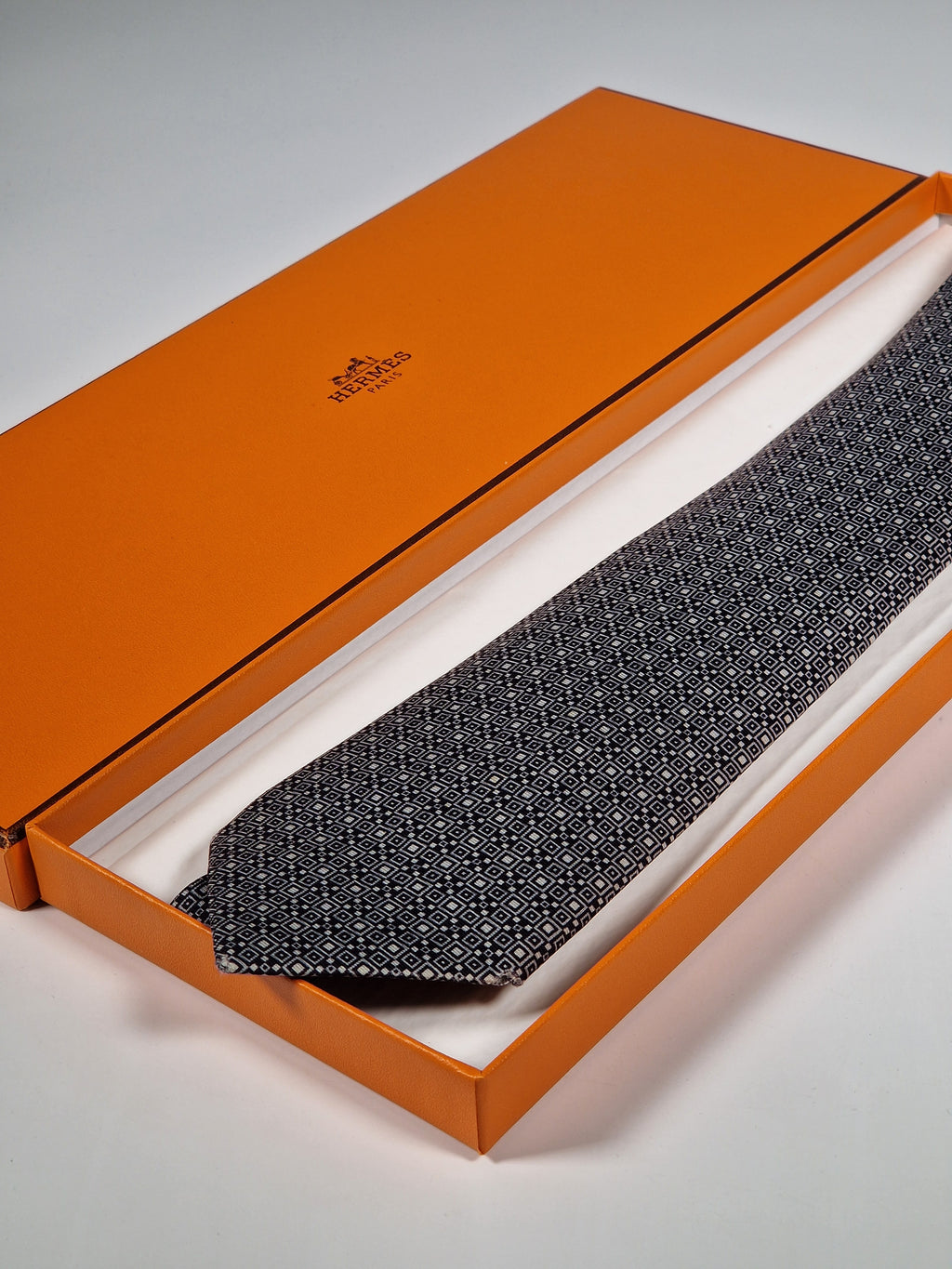 Hermès silk tie black and white Barcode pattern 645751 IA with box