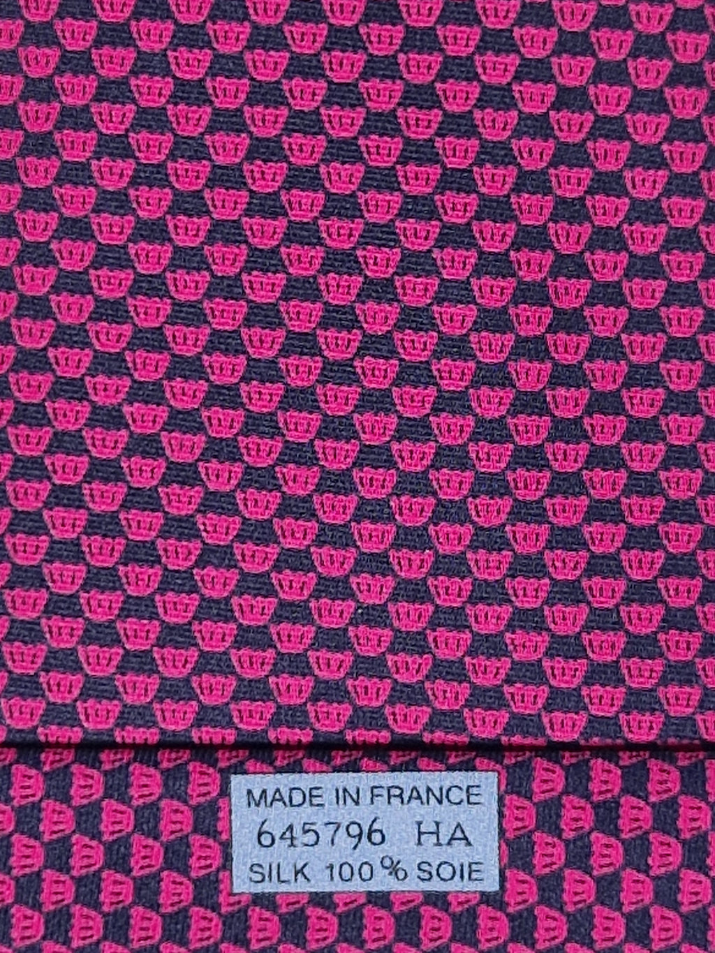 Hermès silk tie Black and mangenta cupcakes Hermès 645796 HA
