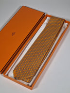 646060 Hermès tie orange boomerang pattern 646060 OA with box