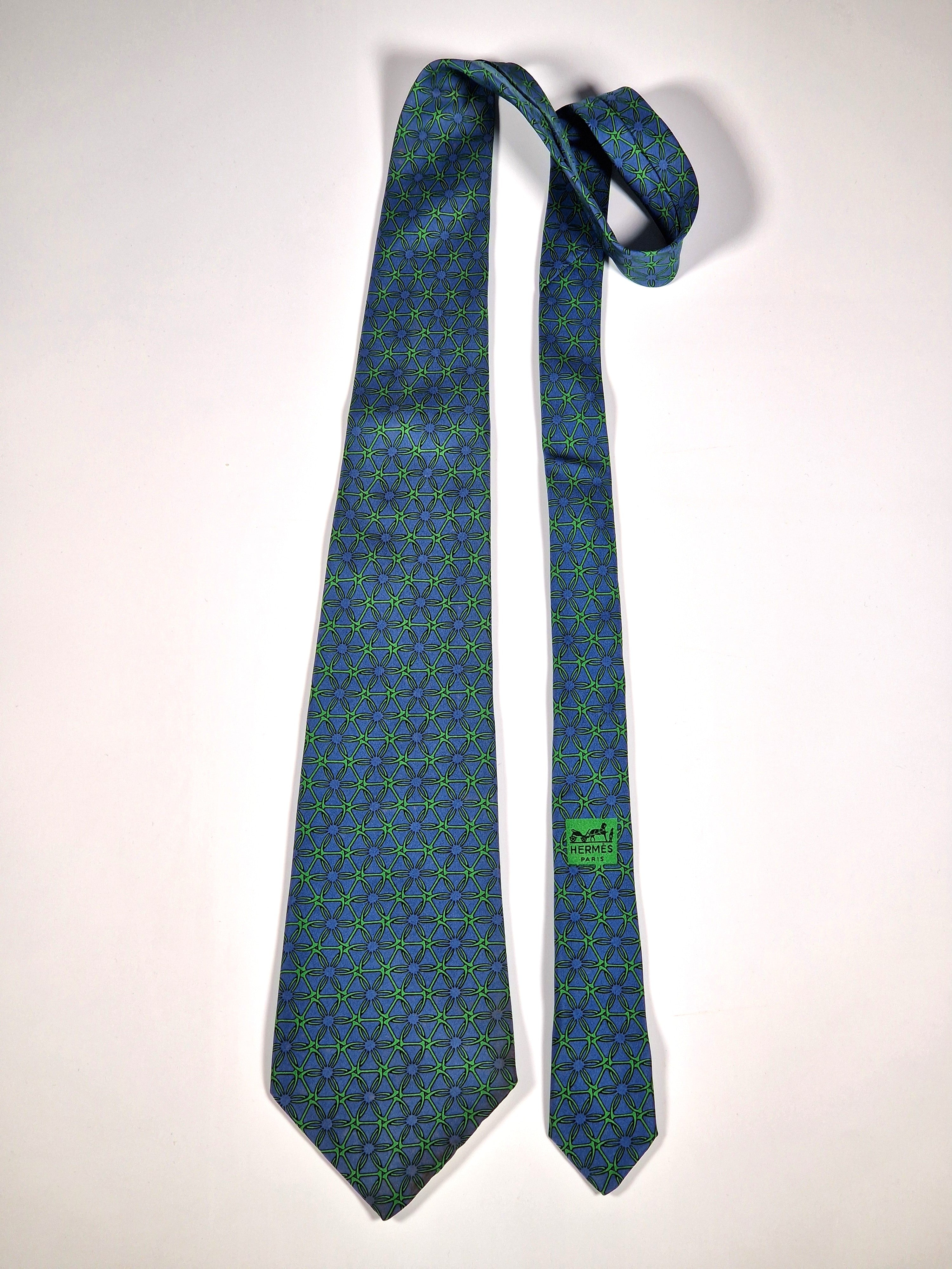 Vintage Hermès silk blue green geometric pattern tie 653 TA