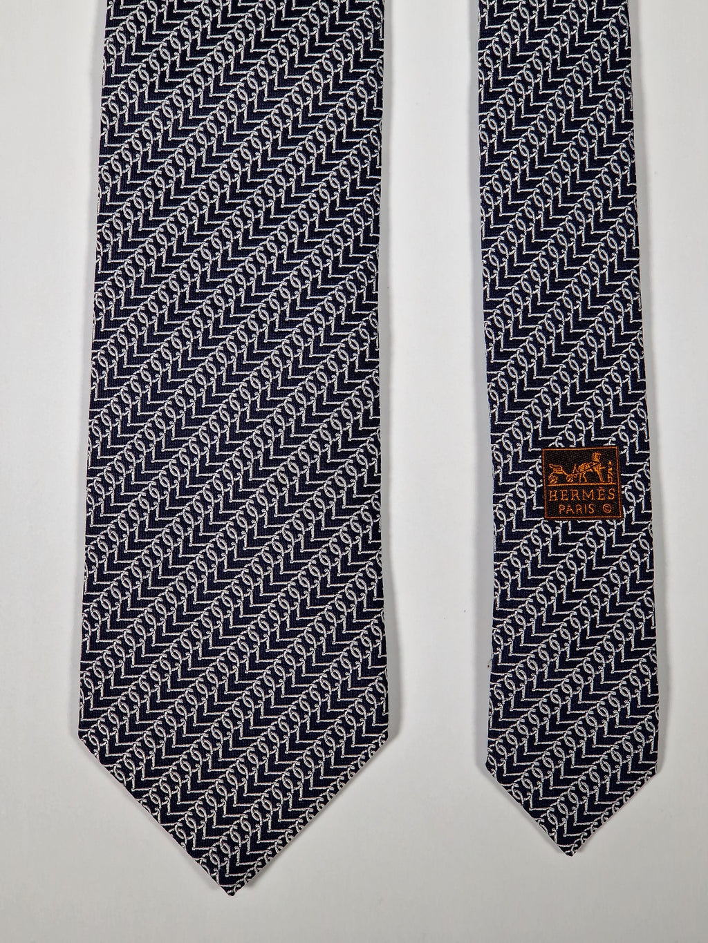 Hermès jaquard silk tie blacj equestrian pattern 655262 T