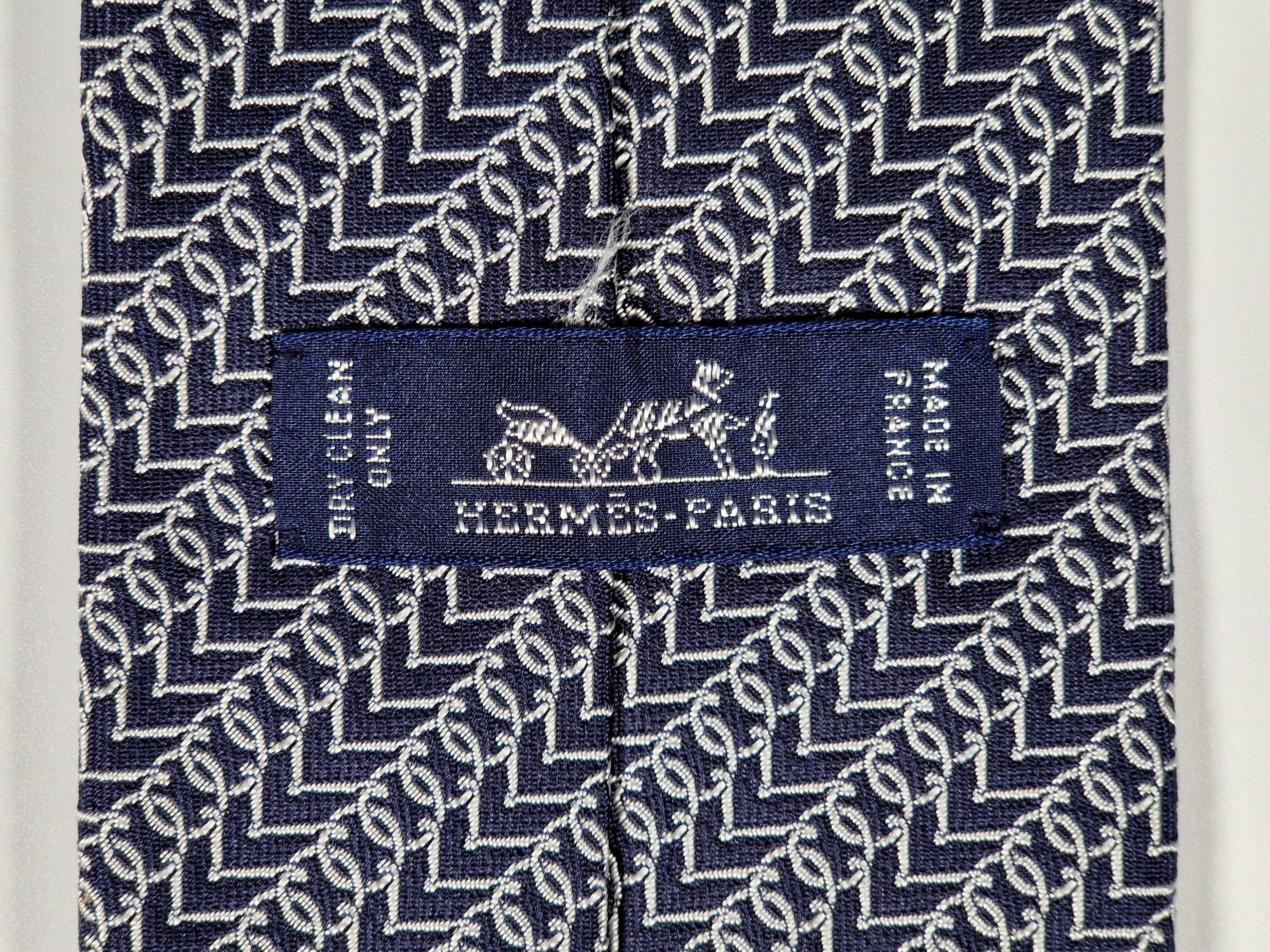 Hermès jaquard silk tie blacj equestrian pattern 655262 T