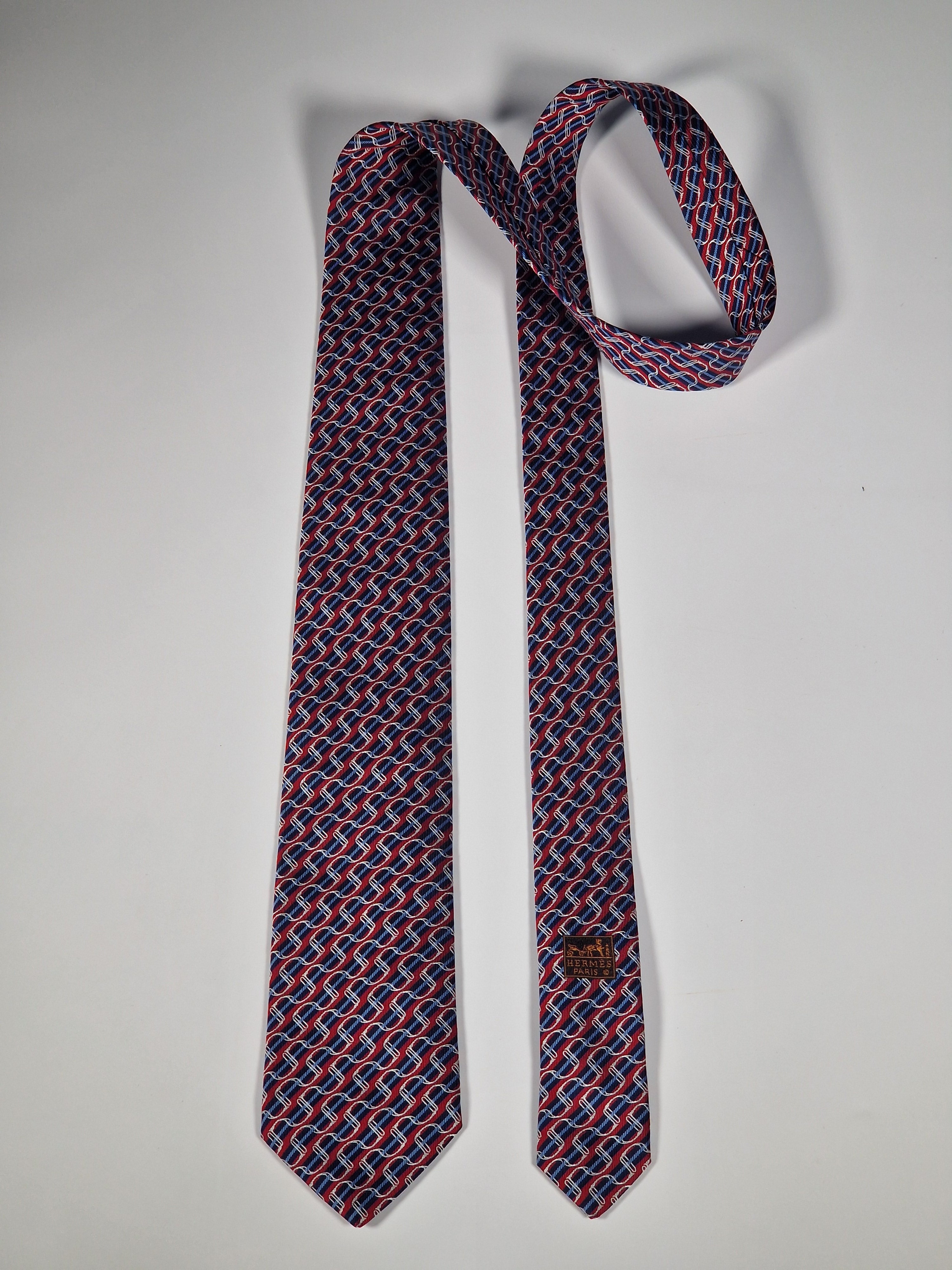 Hermès jacquard silk tie red striped equestrian horses 655436 T