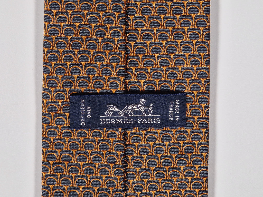 Hermès jacquard silk tie orange brown equestrian pattern 655523 T
