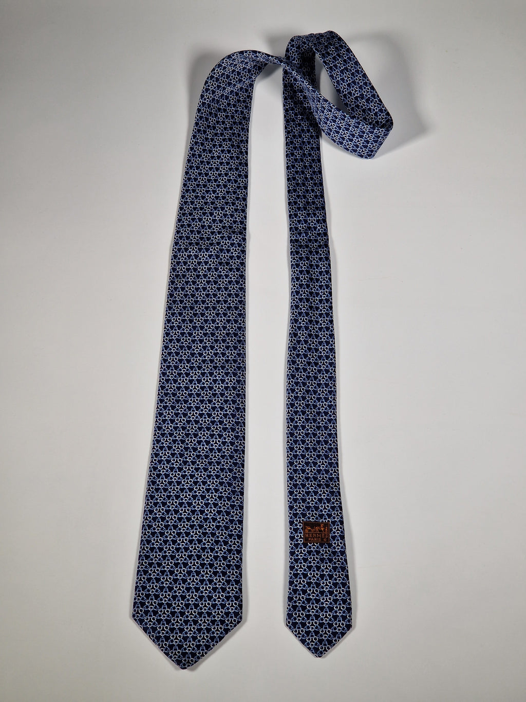 Hermès jaquard silk tie blue equestrian pattern 655742 T with box