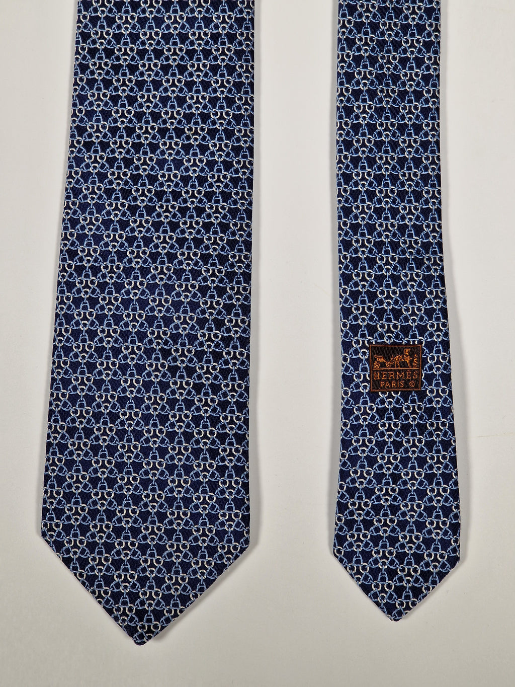 Hermès jaquard silk tie blue equestrian pattern 655742 T with box