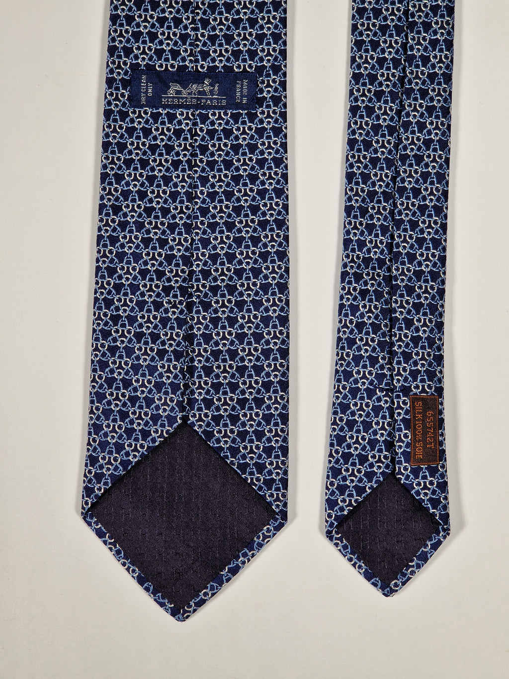 Hermès jaquard silk tie blue equestrian pattern 655742 T with box