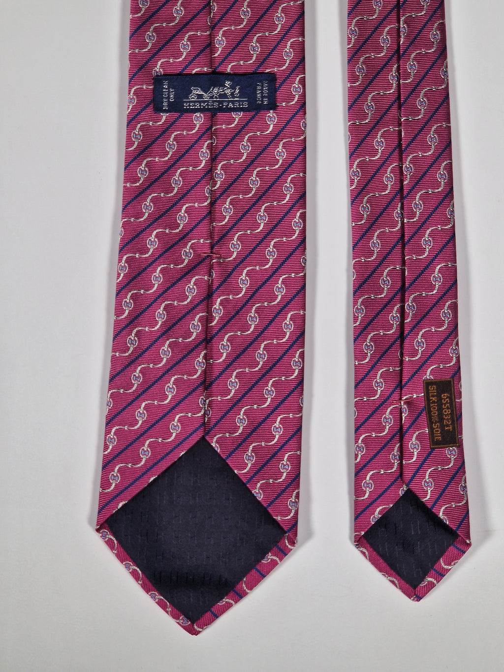 Hermès jacquard silk tie pink equestrian pattern 655832 T