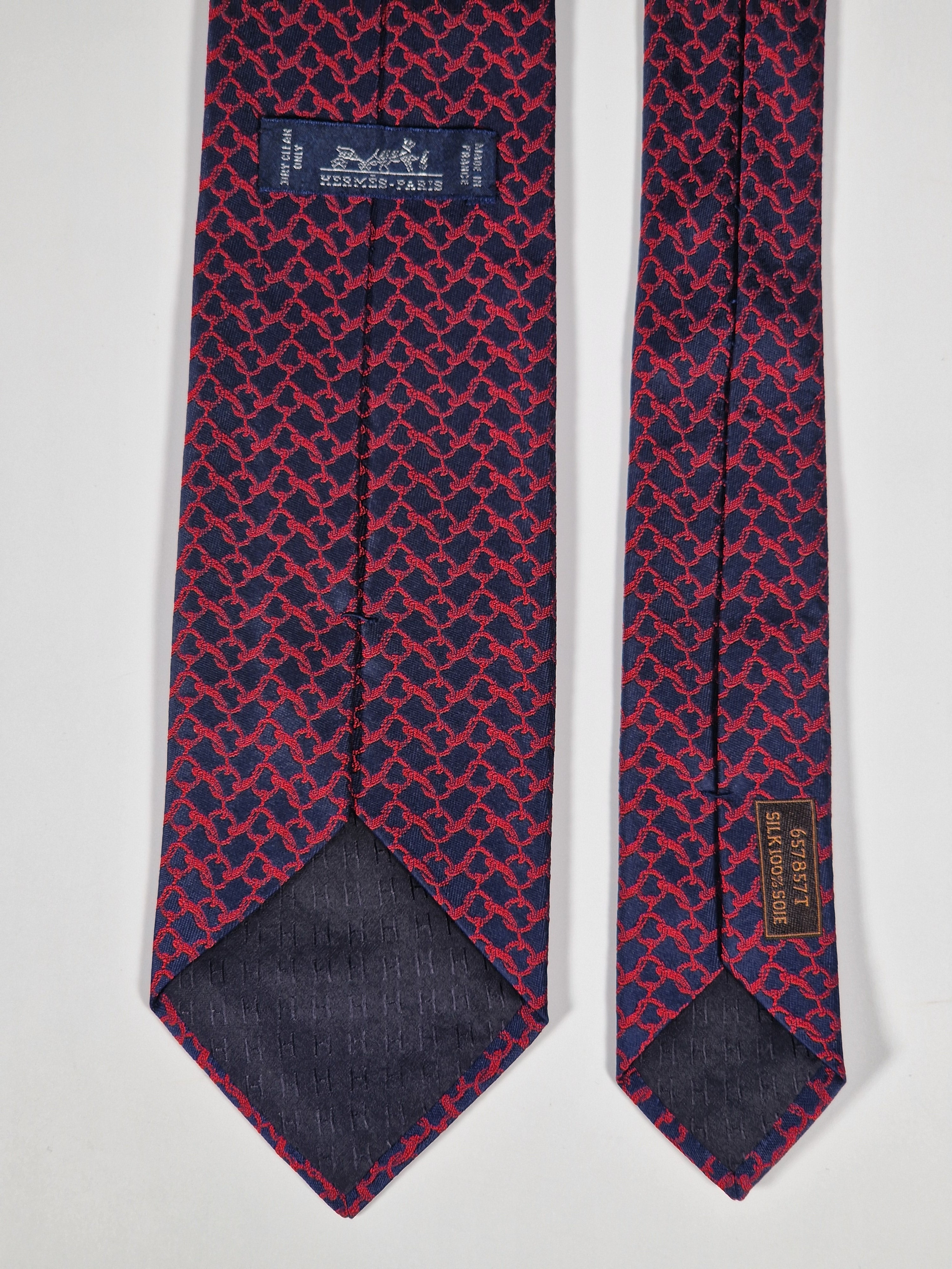 Hermès jacquard silk tie blue red equestrian pattern 657857 T