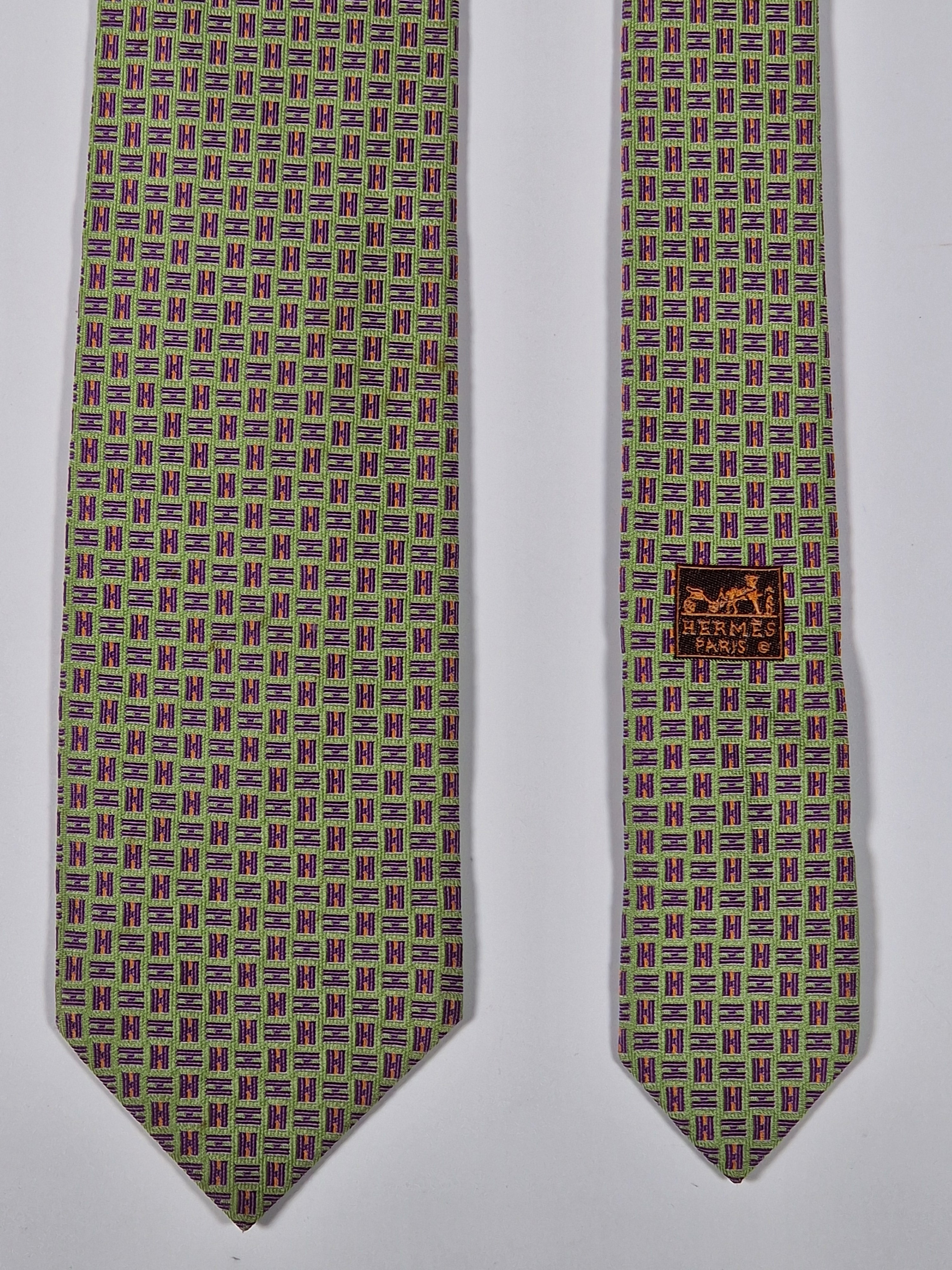 Hermès silk jaquard tie green purple H pattern 659075 T