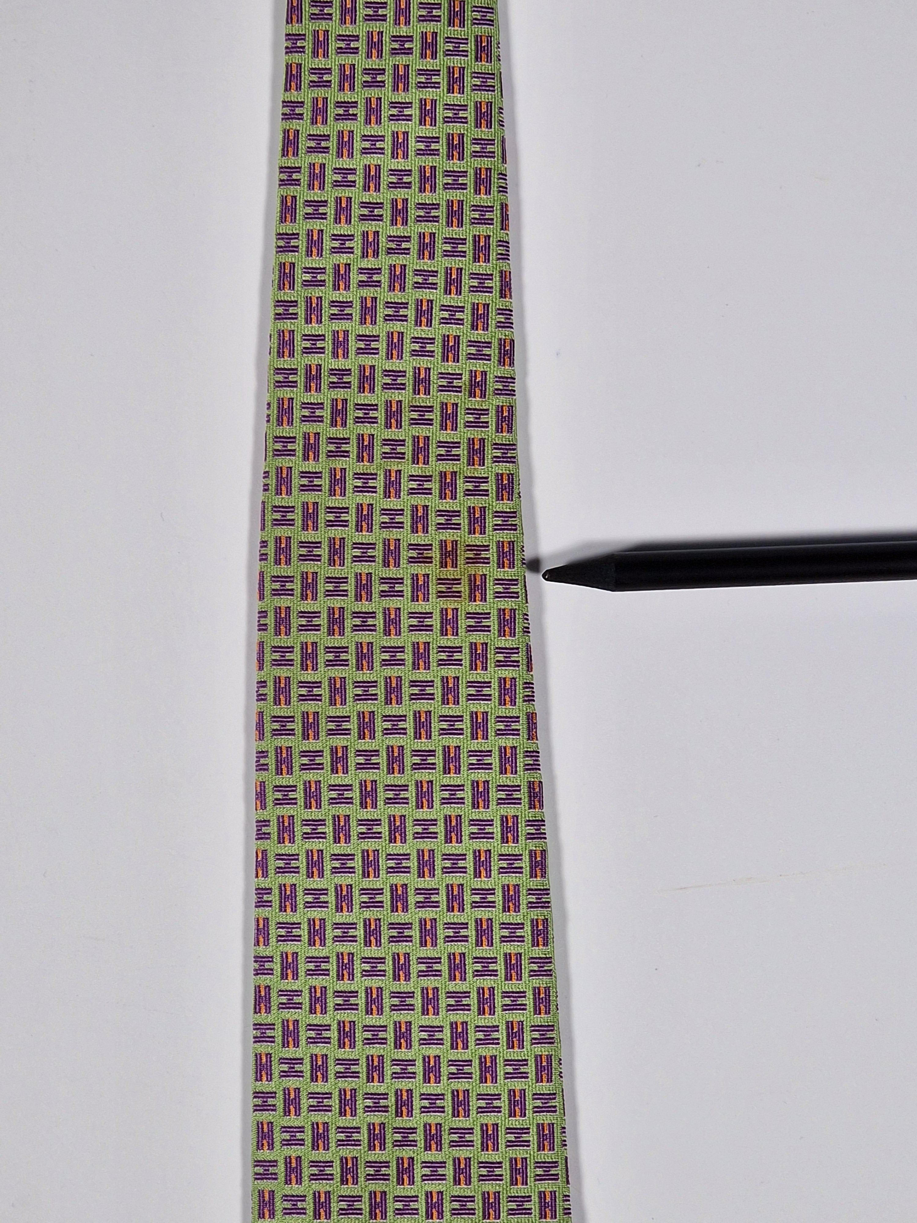 Hermès silk jaquard tie green purple H pattern 659075 T