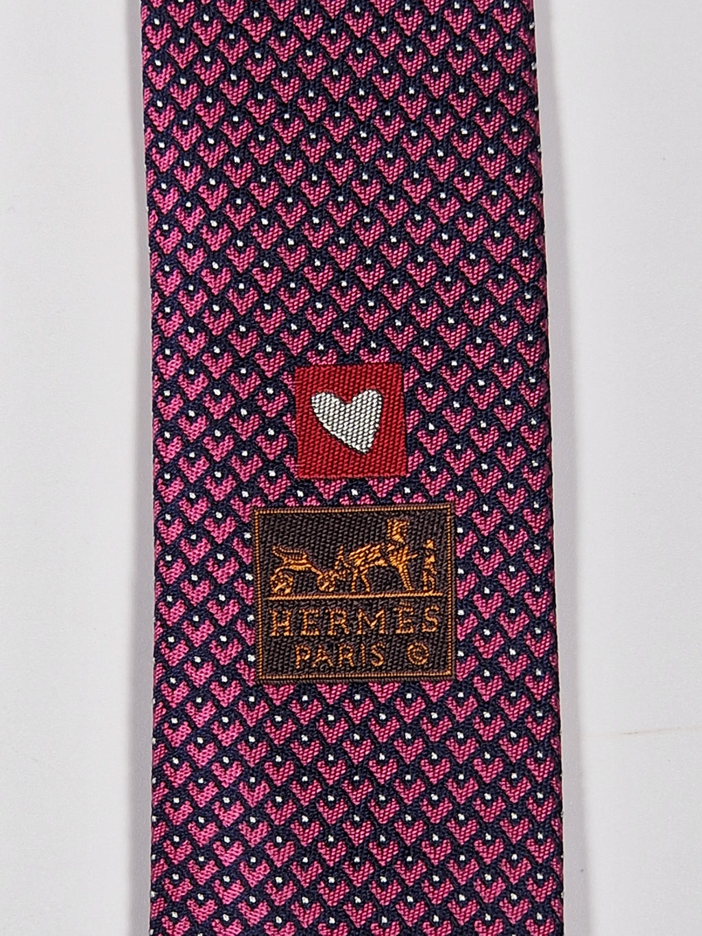 Hermès jacquard silk tie red heart pattern 659122 T