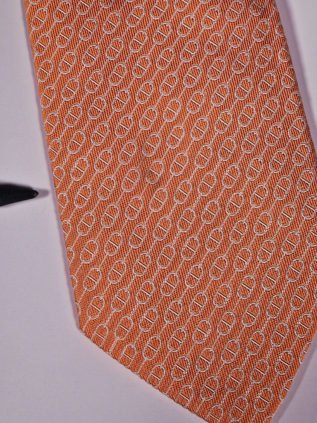 Hermès silk tie apricot chain pattern 659144 T