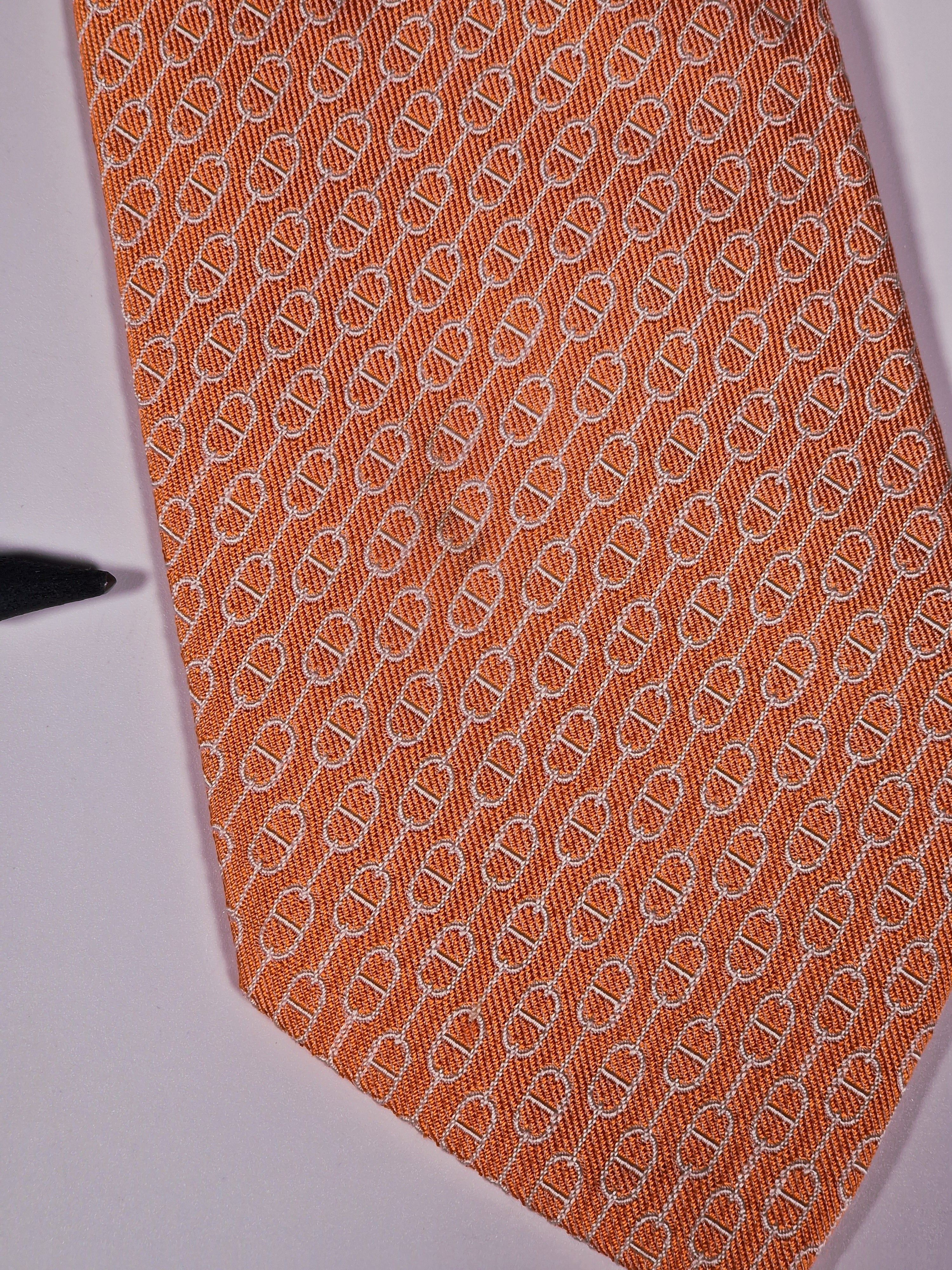 Hermès silk tie apricot chain pattern 659144 T
