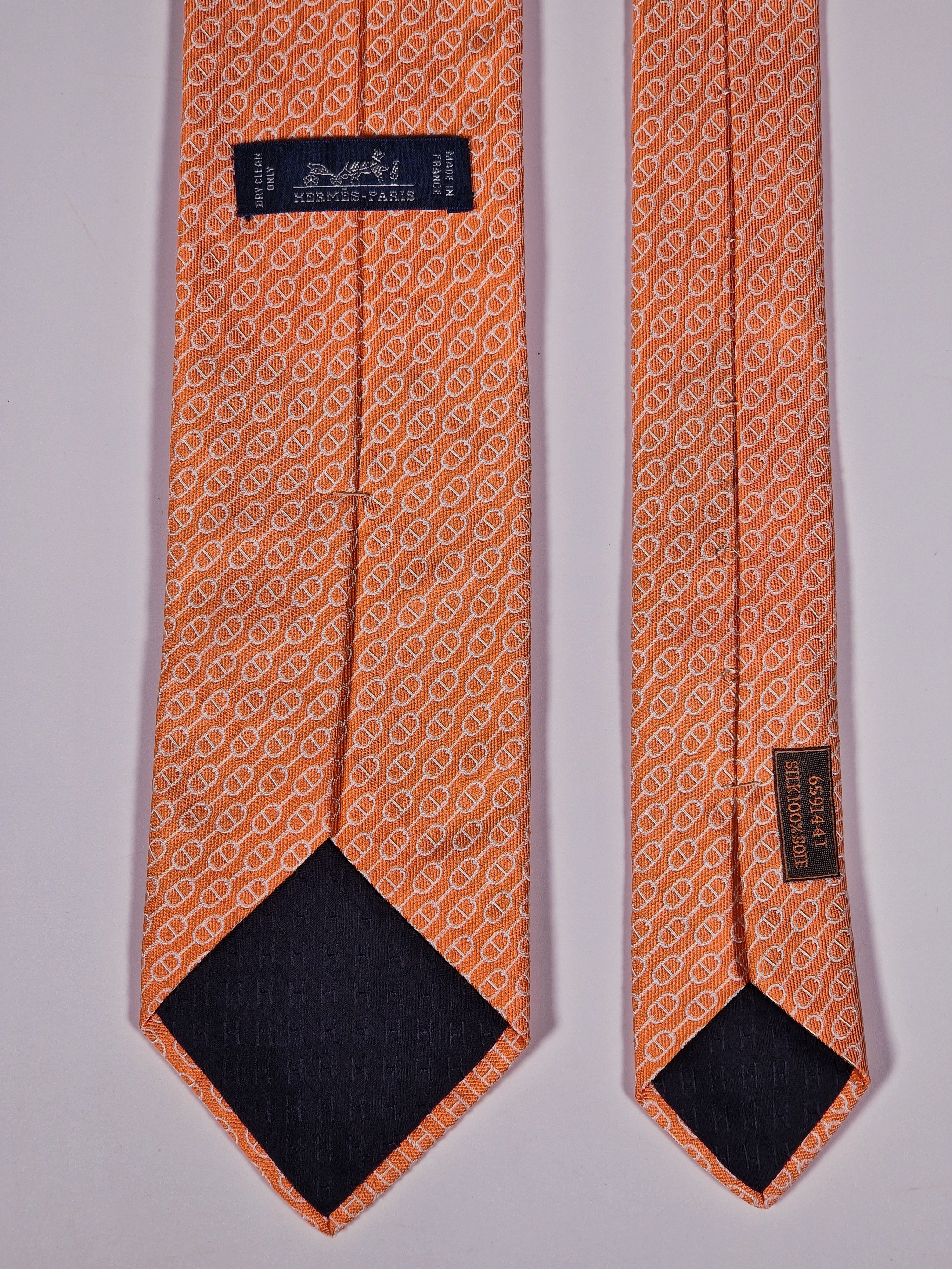 Hermès silk tie apricot chain pattern 659144 T