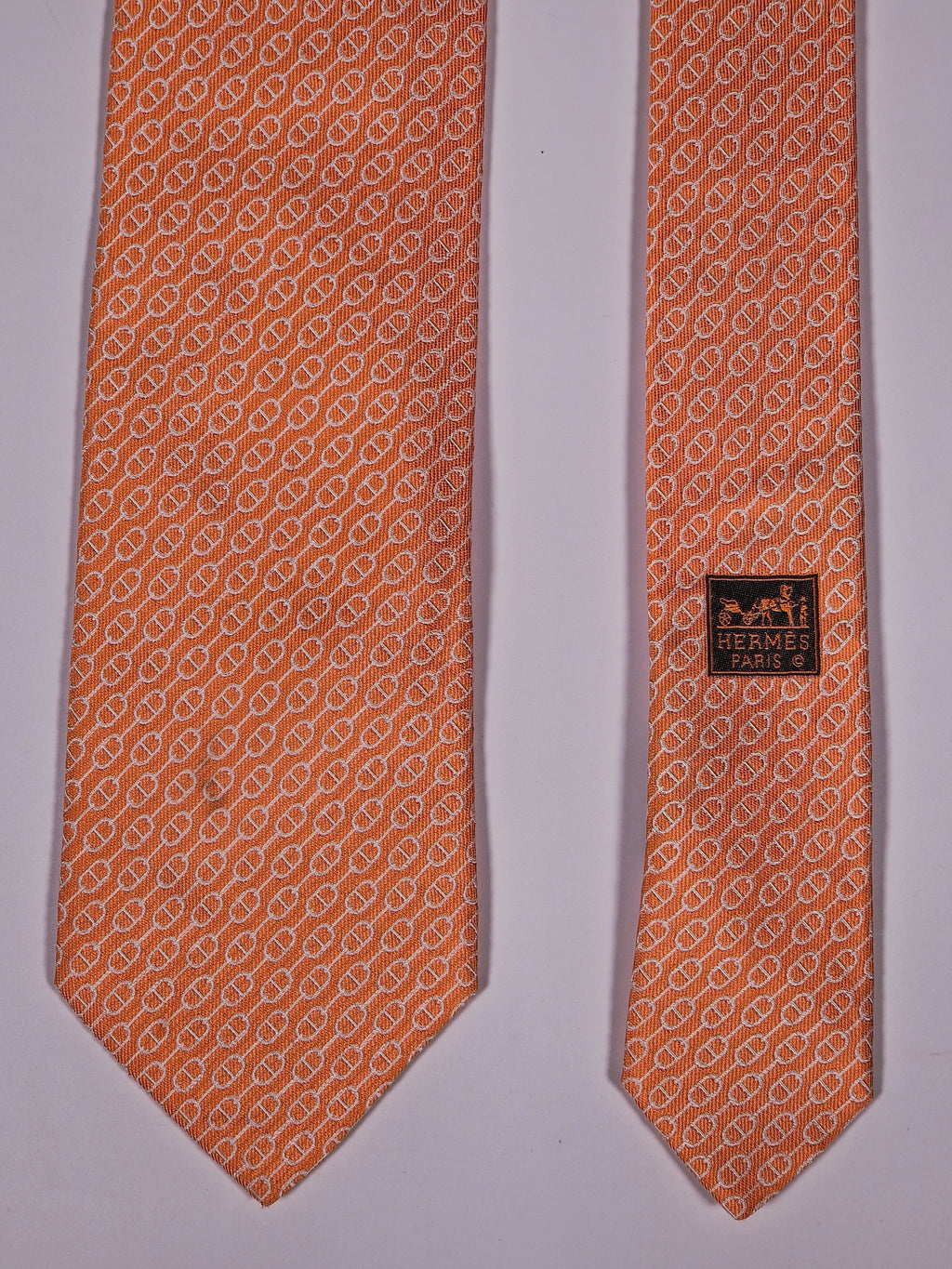 Hermès silk tie apricot chain pattern 659144 T