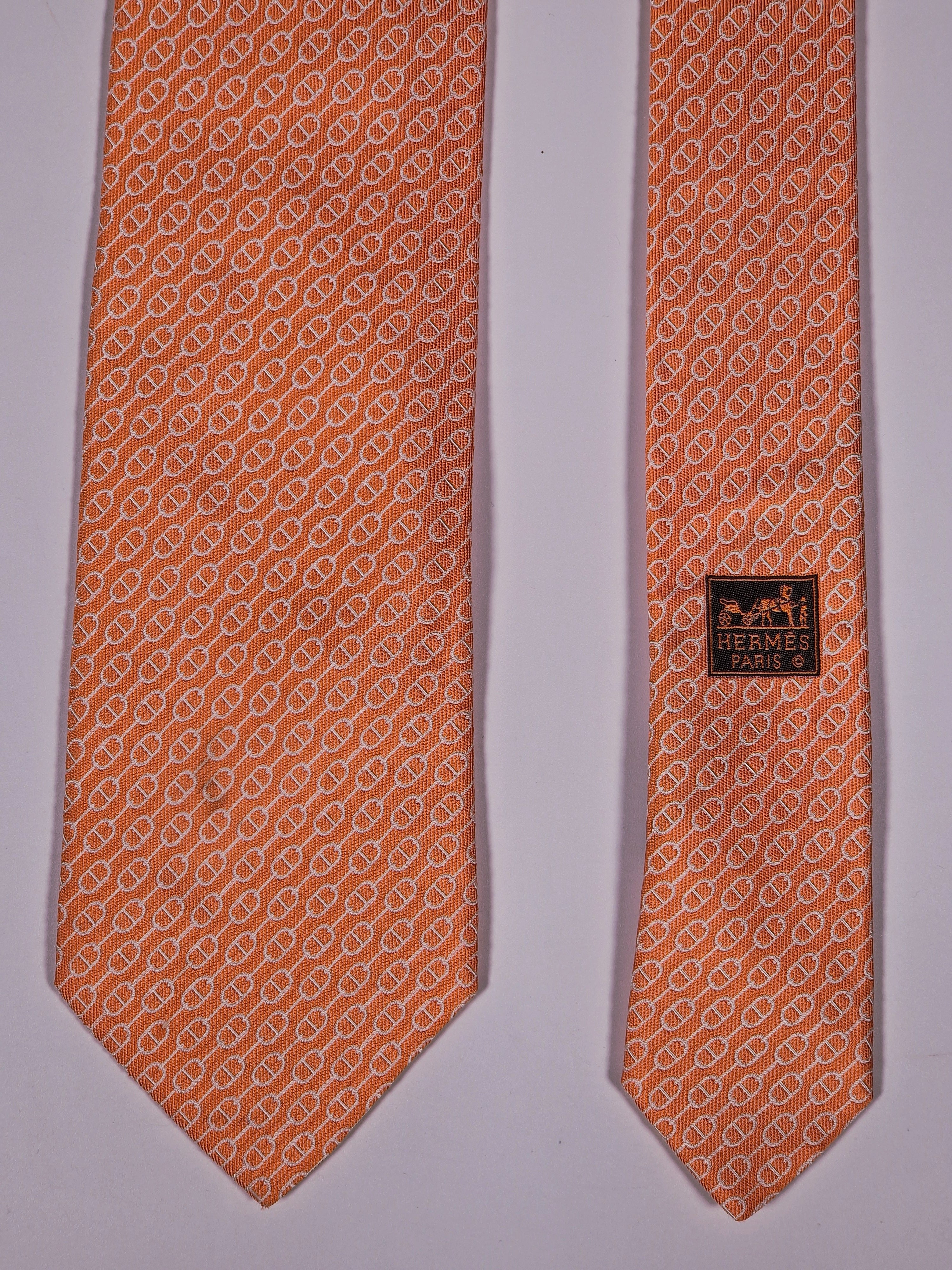 Hermès silk tie apricot chain pattern 659144 T