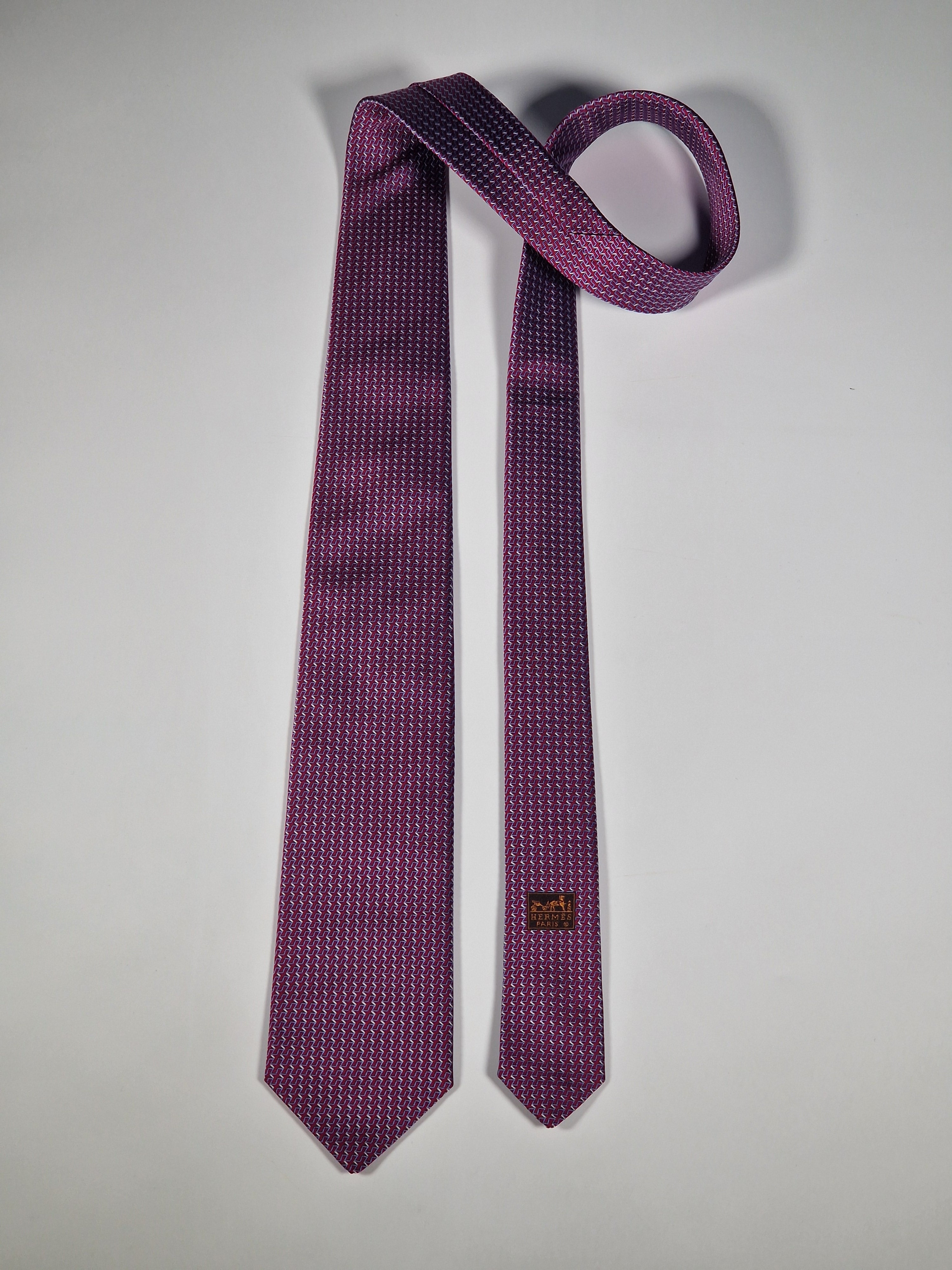 Hermès jacquard silk tie red H pattern 659225 T