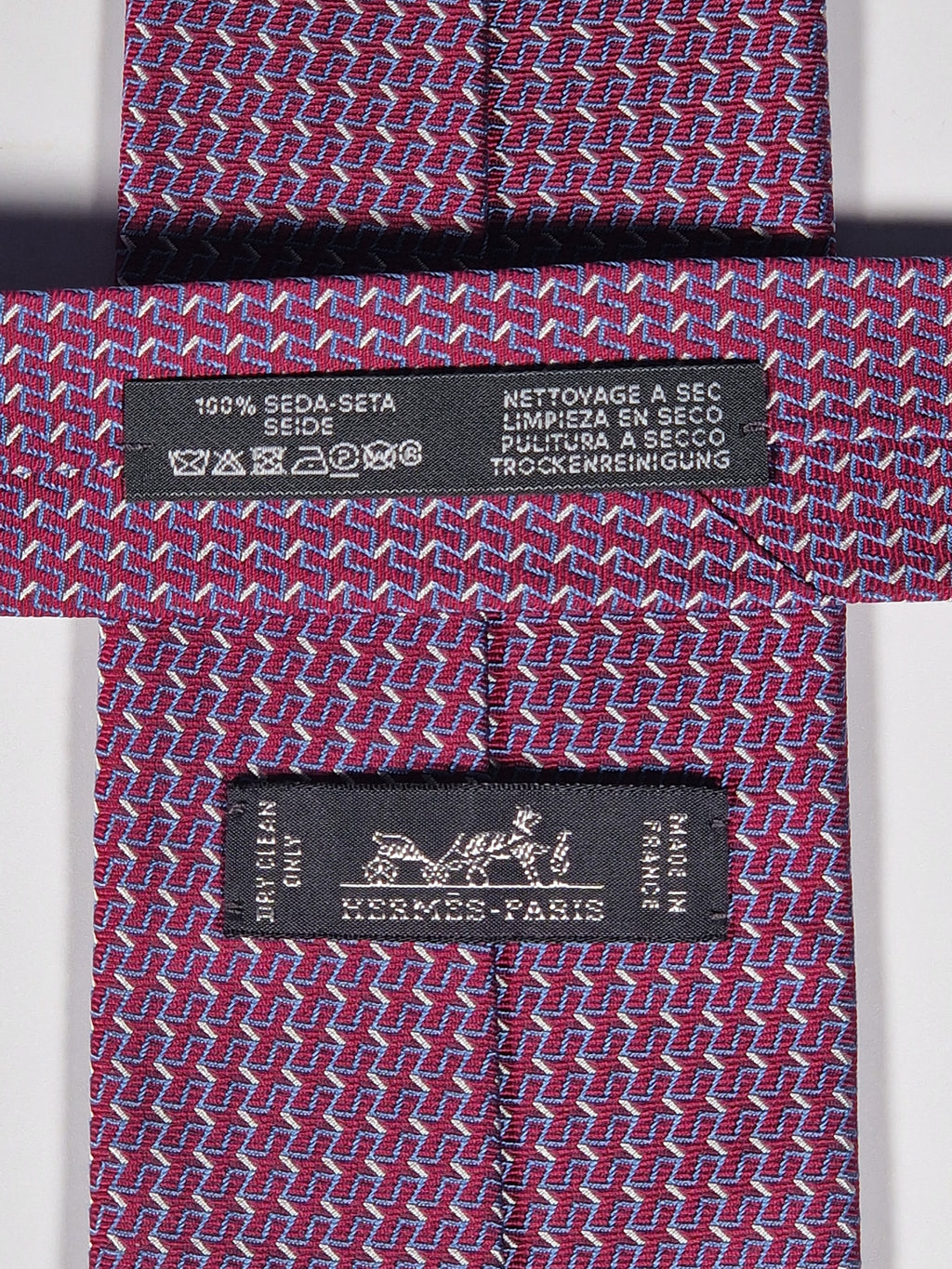 Hermès jacquard silk tie red H pattern 659225 T