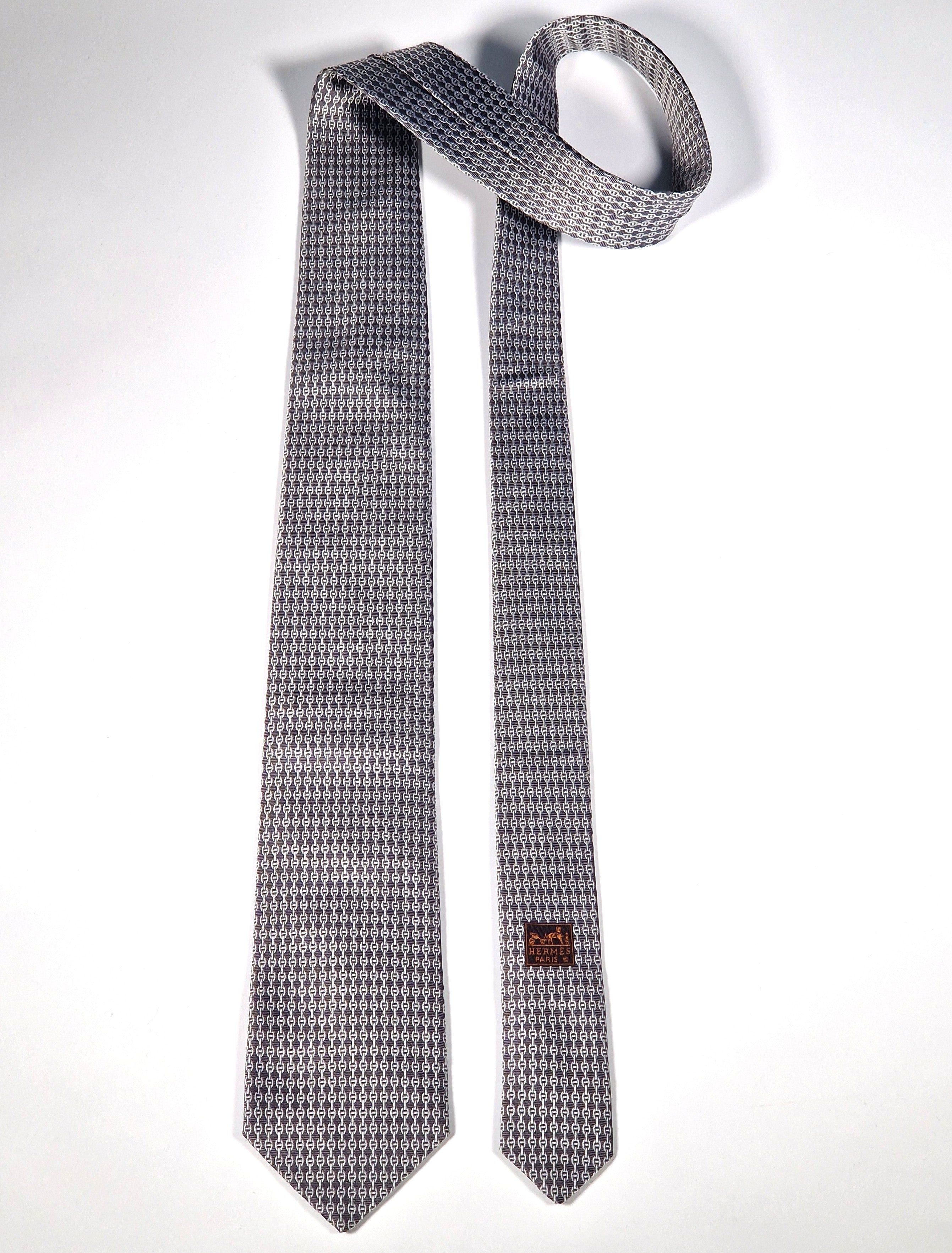 Hermès silk tie grey chain pattern 659267 T