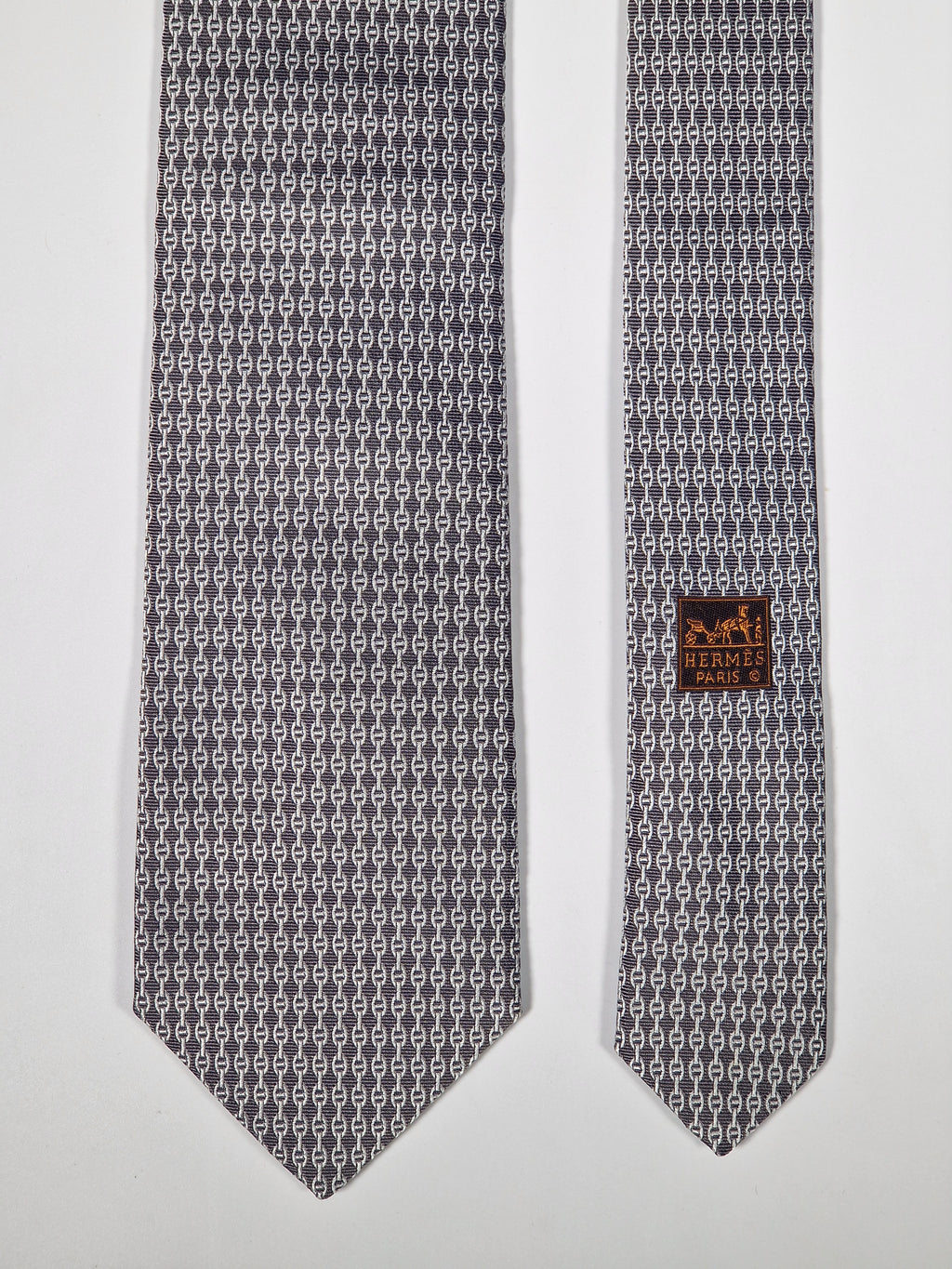 Hermès silk tie grey chain pattern 659267 T