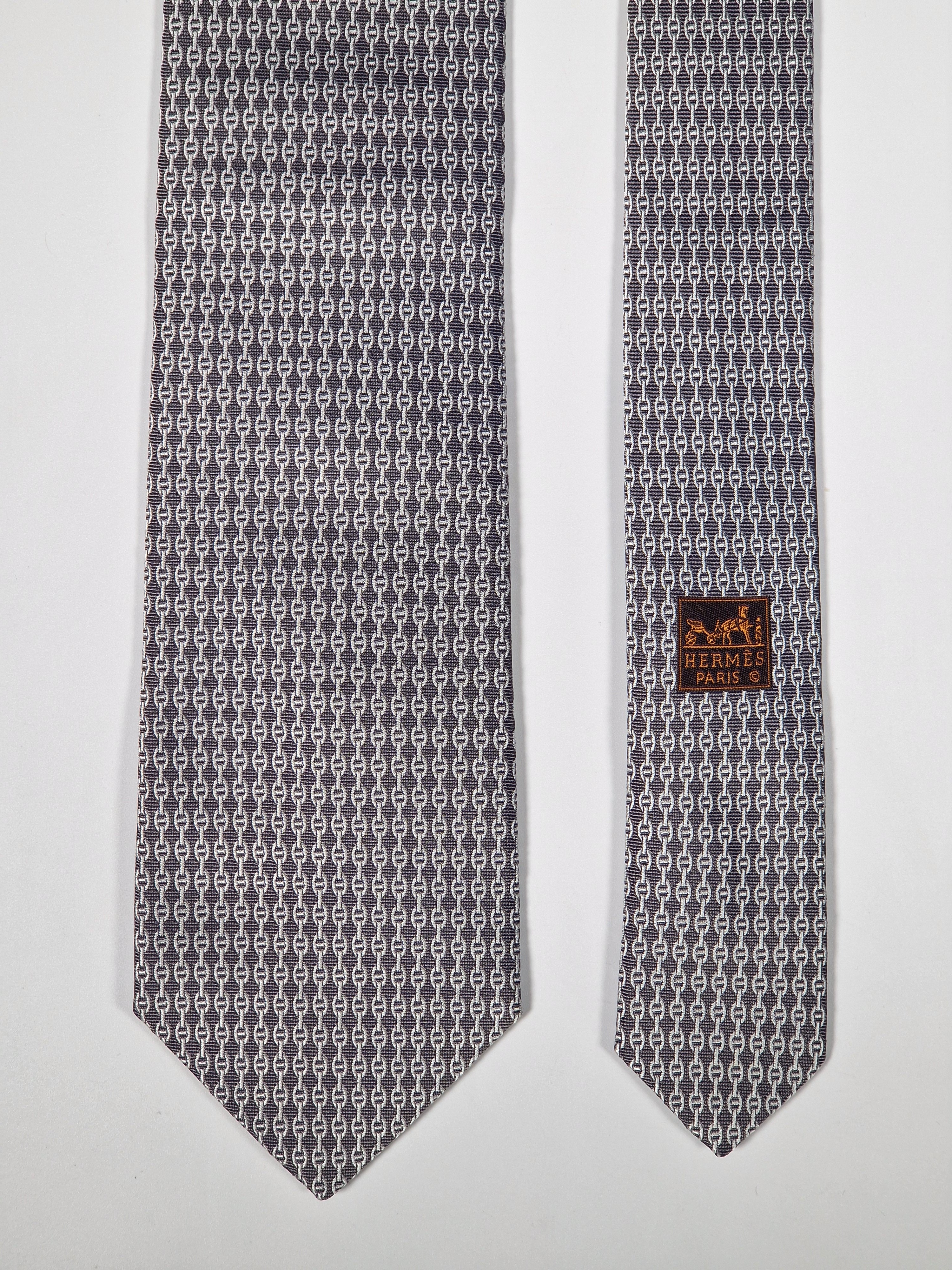 Hermès silk tie grey chain pattern 659267 T