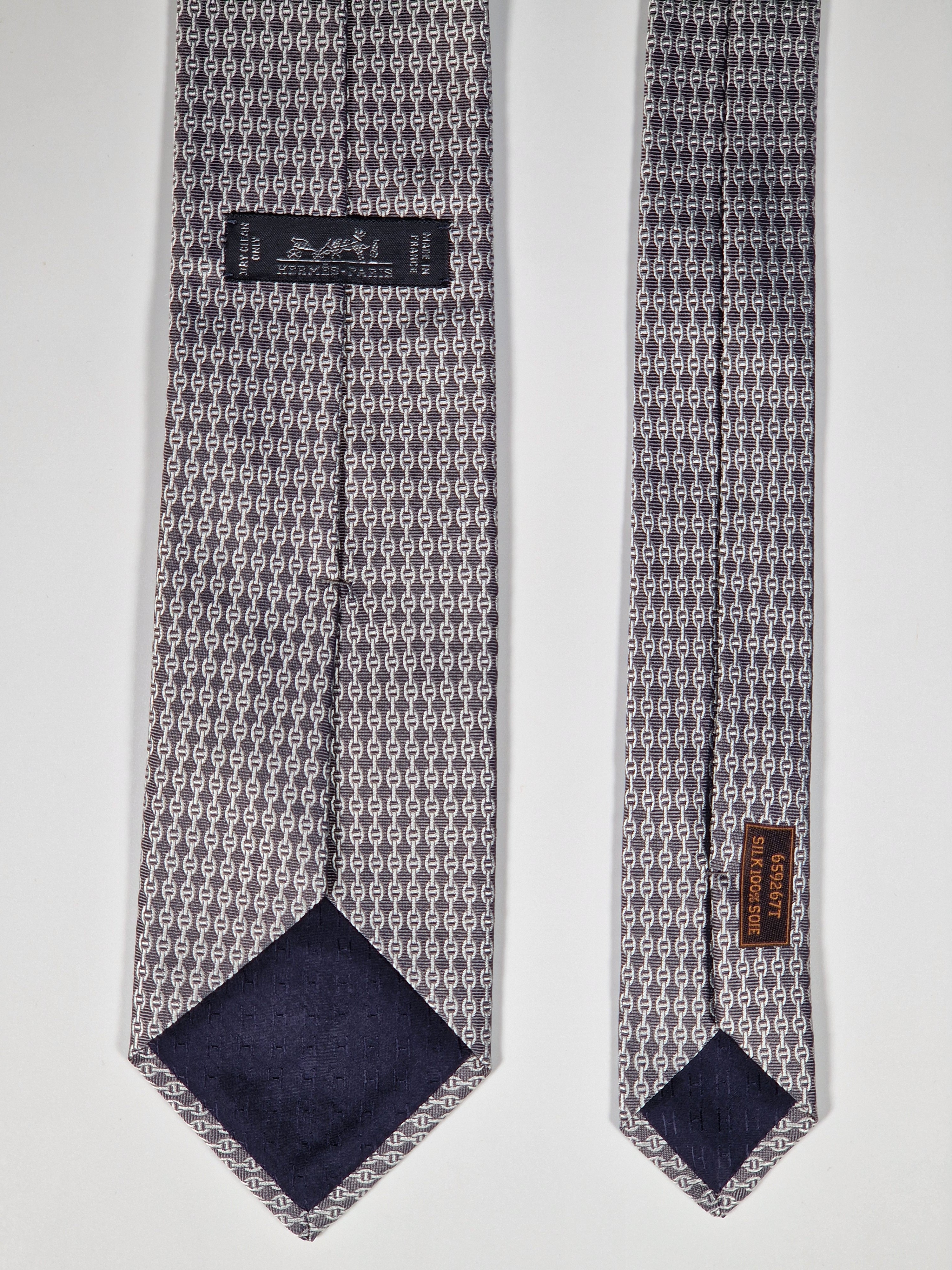 Hermès silk tie grey chain pattern 659267 T