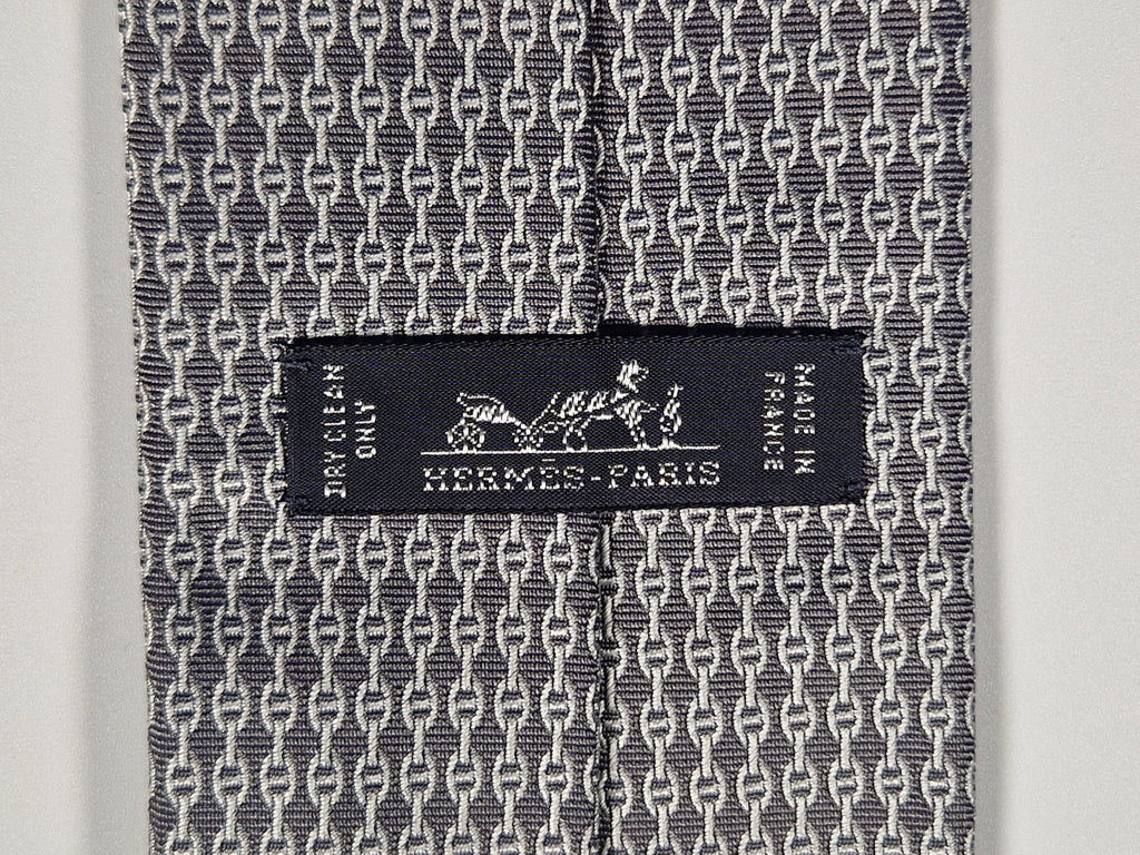 Hermès silk tie grey chain pattern 659267 T