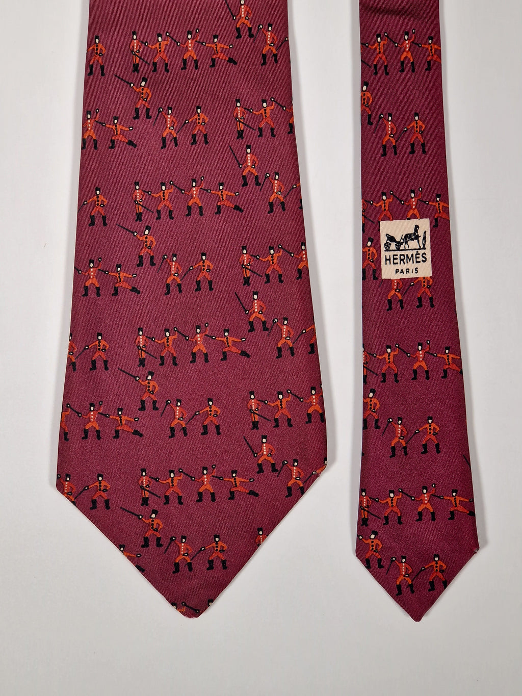 000667 Hermès tie burgundy fencing pattern 667 OA