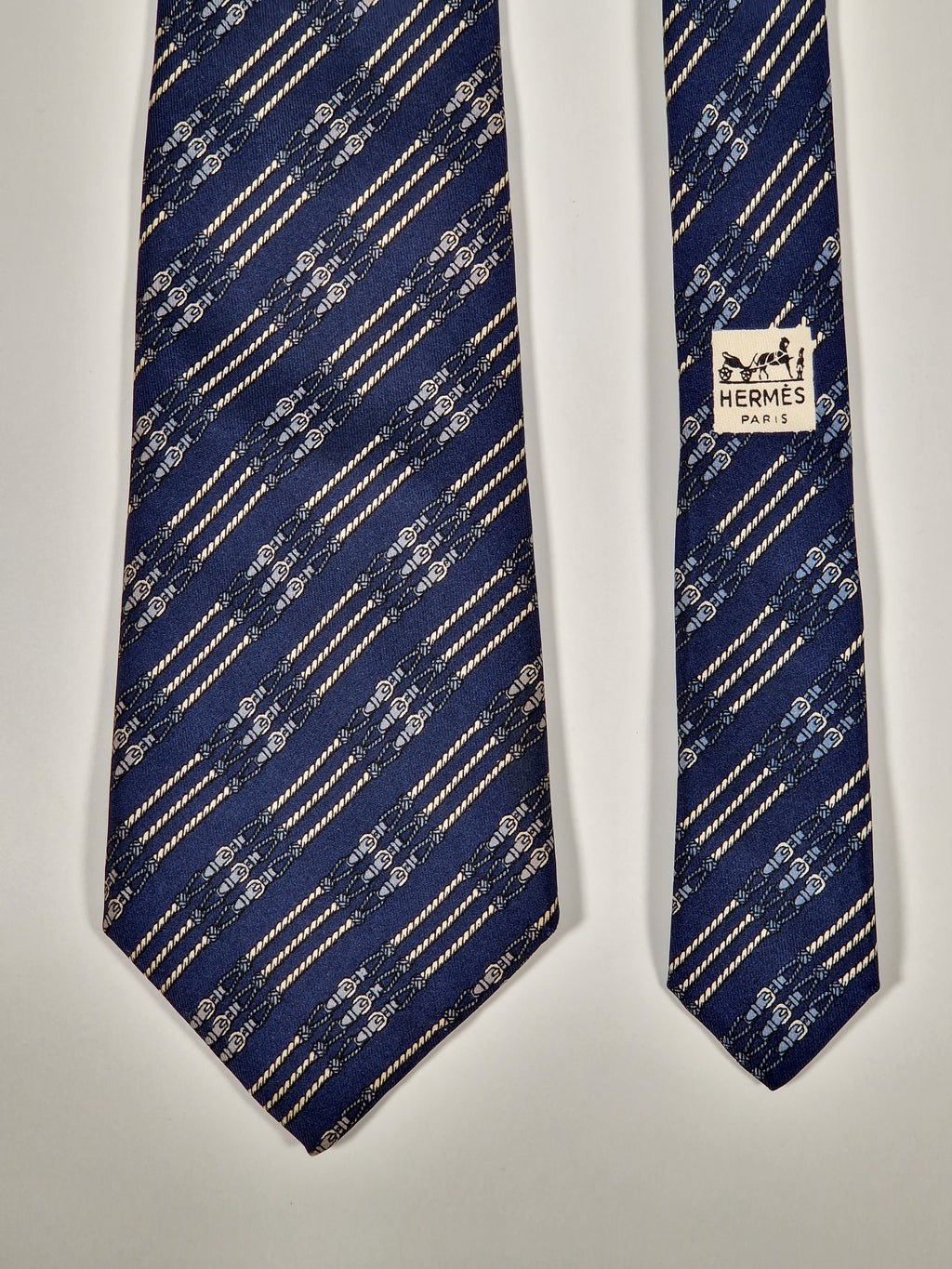 000695 Hermès tie blue rope and buckles pattern 695 OA