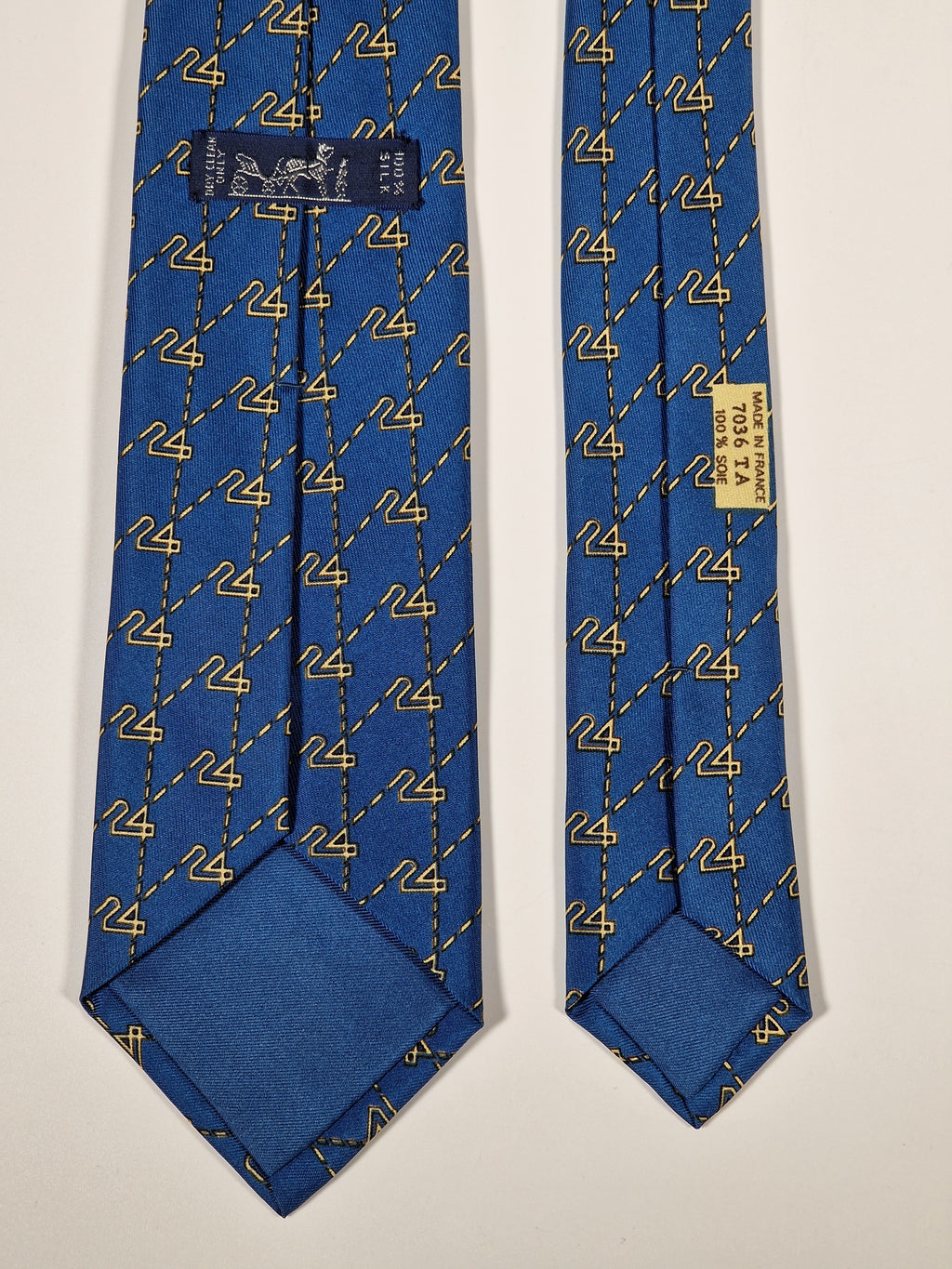 007036 Hermès tie blue "Le Mans" 7036 TA