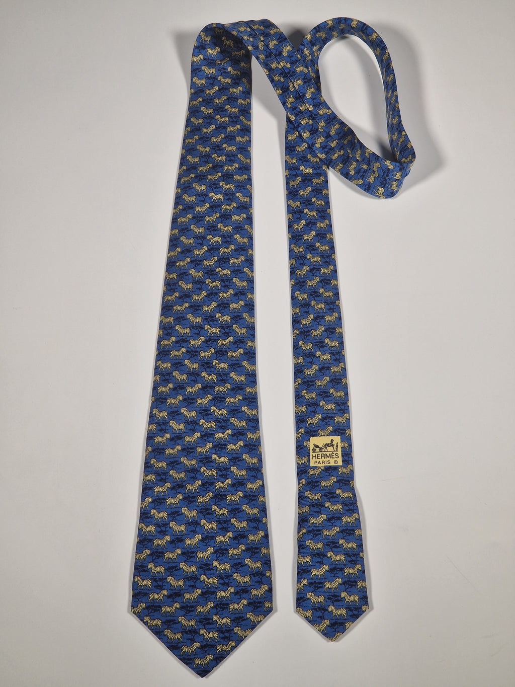 007110 Hermès silk tie blu zebra pattern 7110 OA