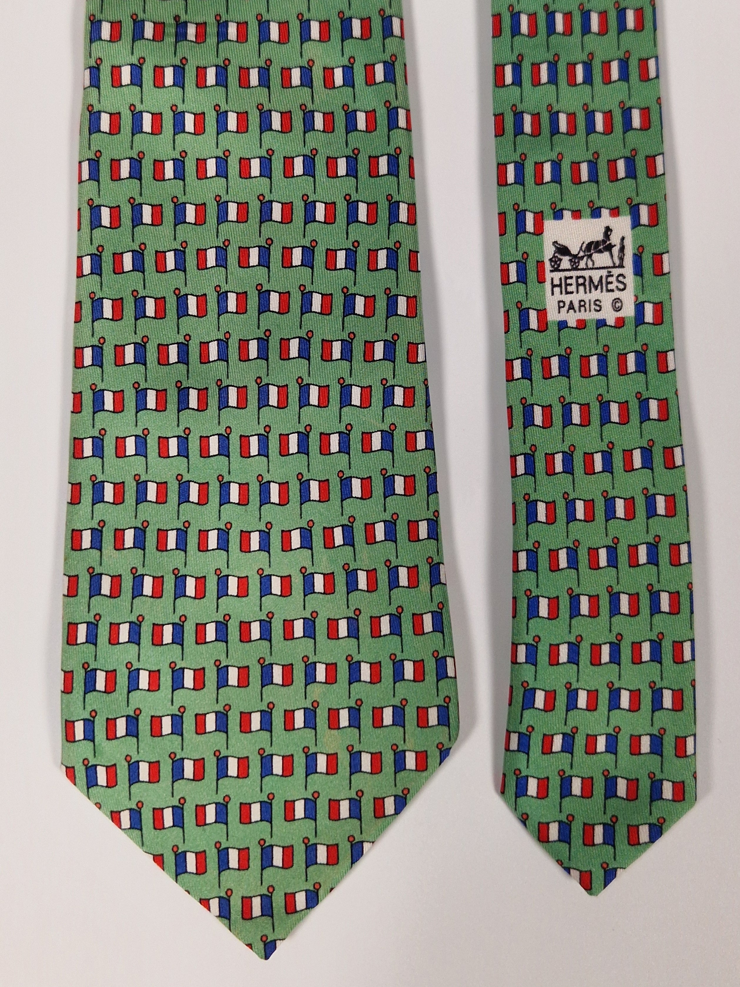 Hermés 7142 FA Tie