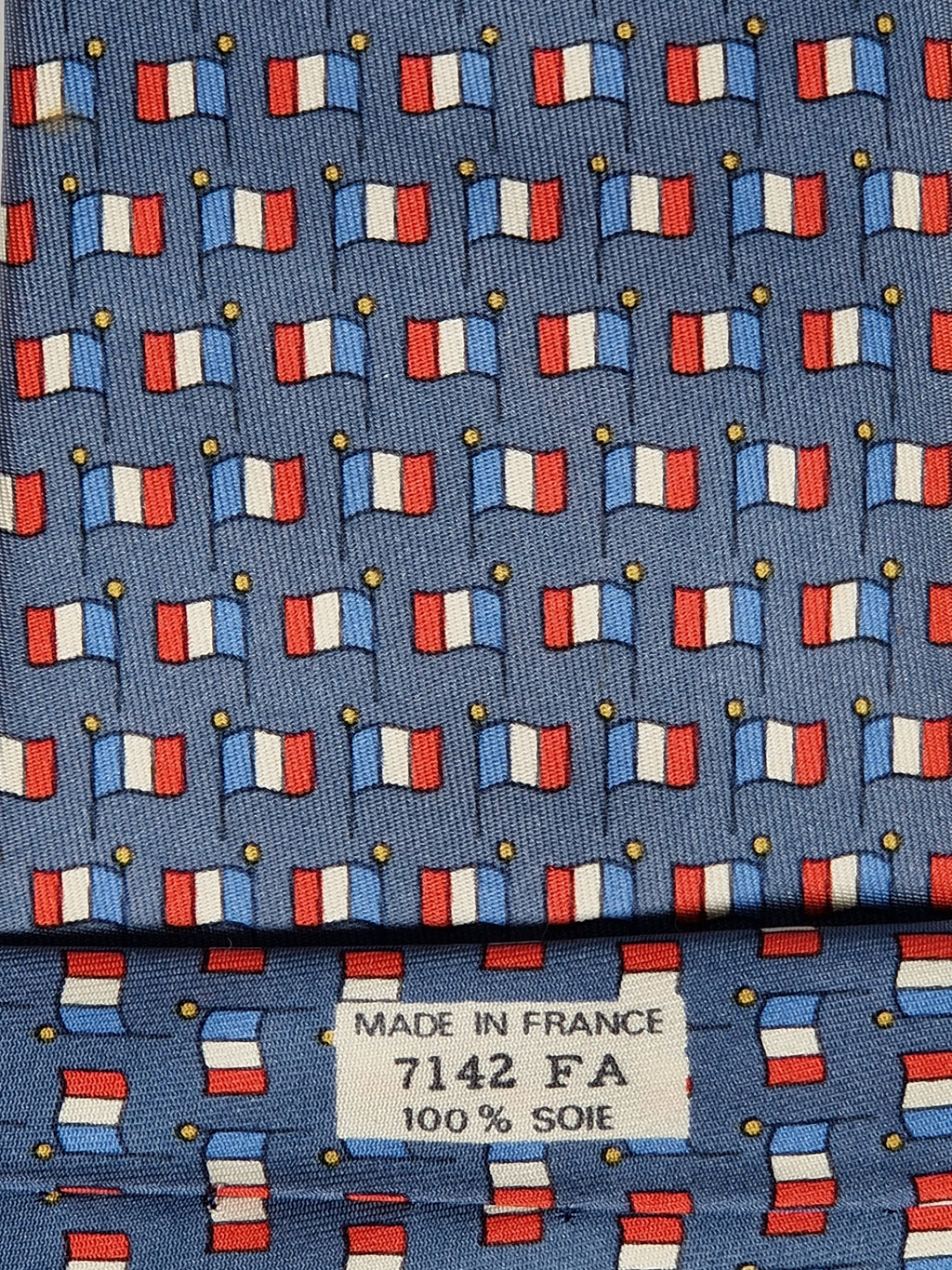 Hermés 7142 FA Tie