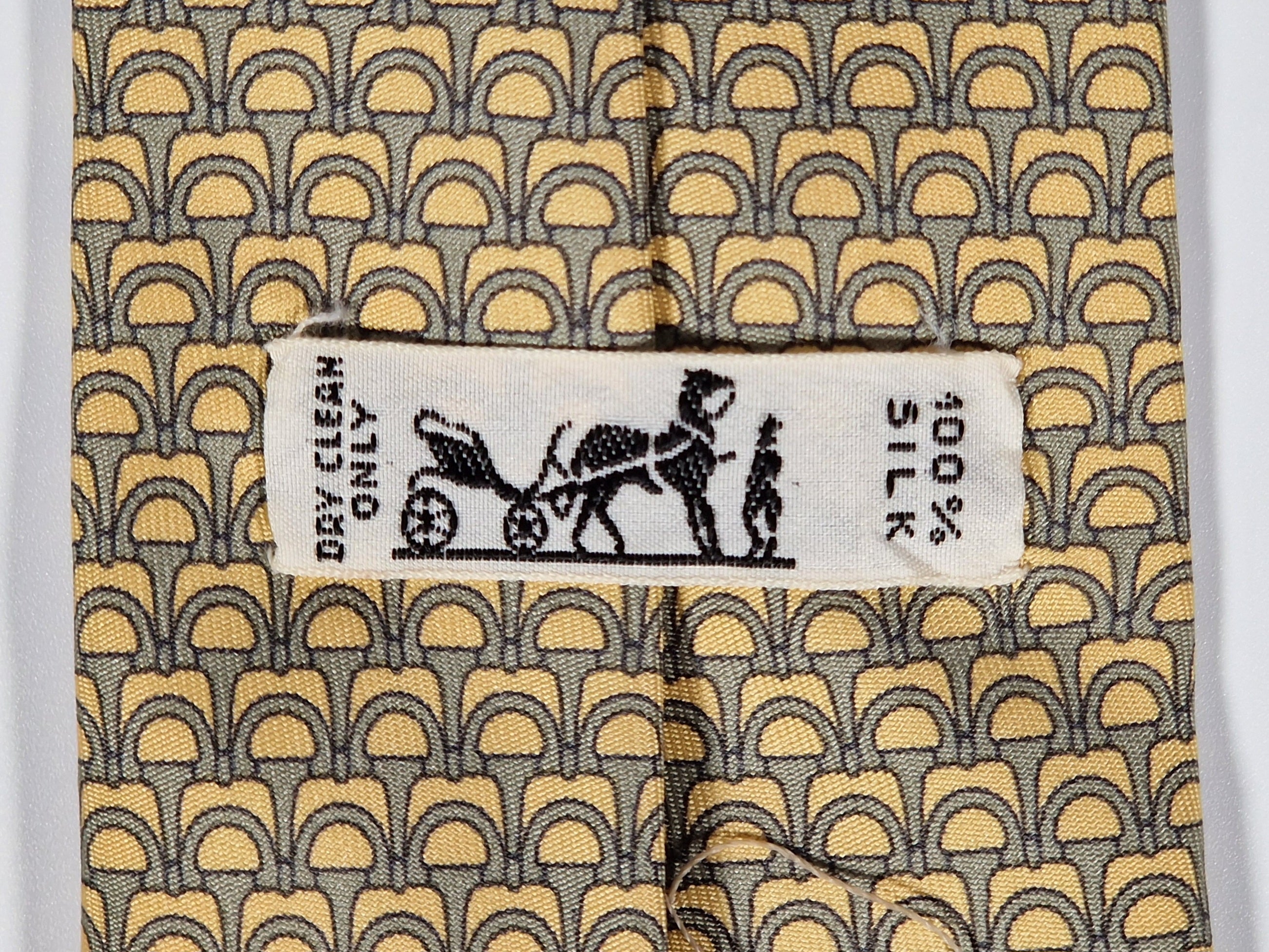 Hermés 7158 FA Tie