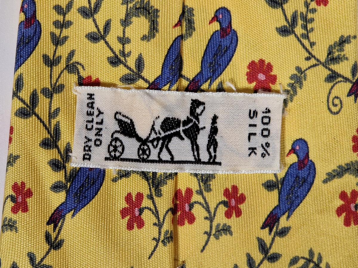 007185 Hermès tie yellow bird pattern 7185 UA