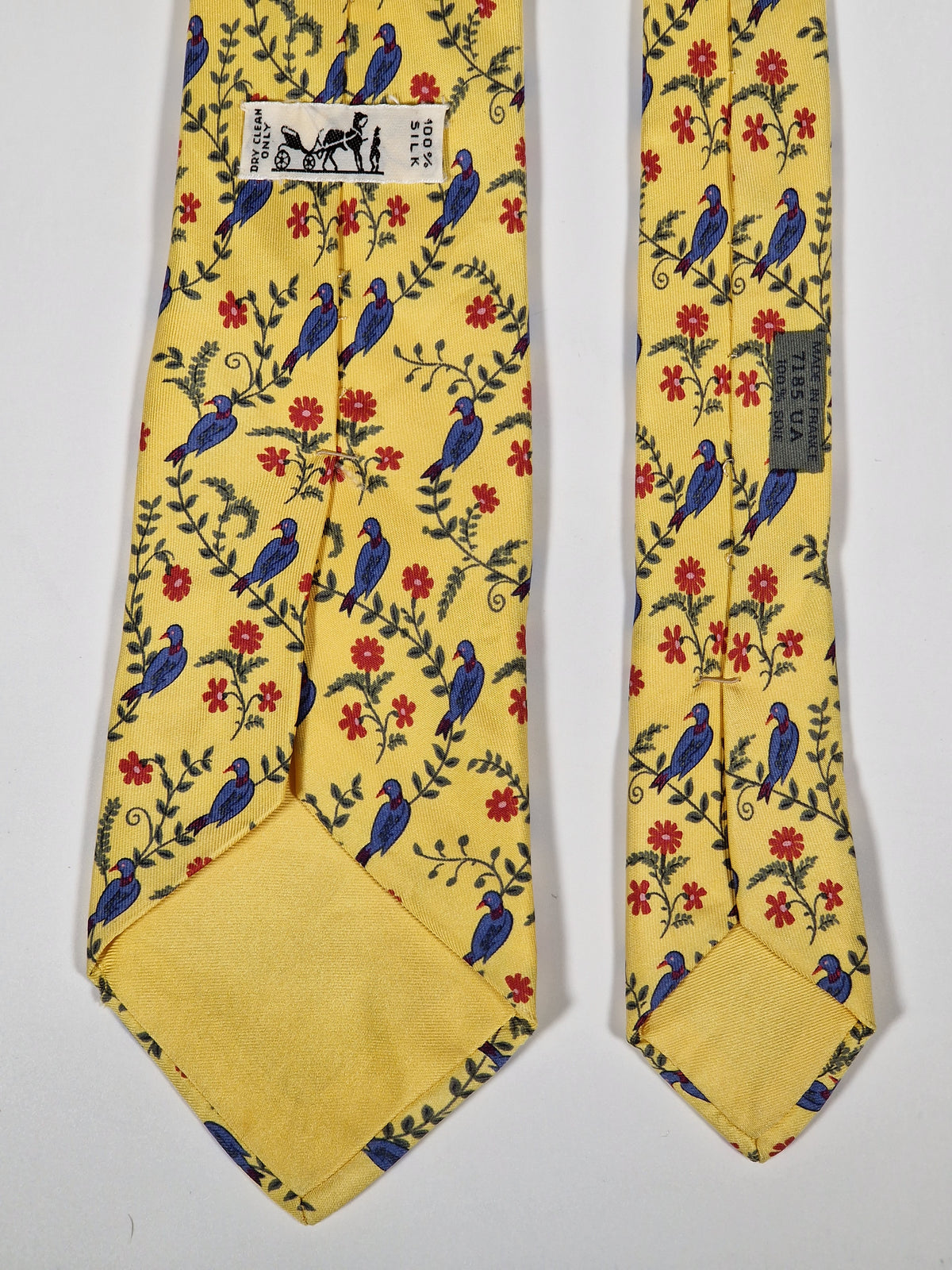 007185 Hermès tie yellow bird pattern 7185 UA