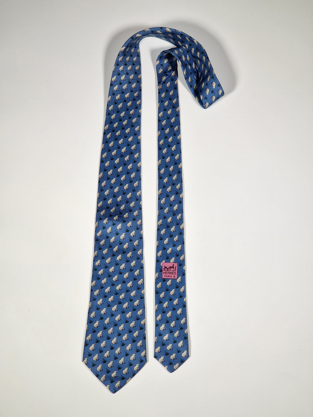 007257 Hermès tie blue frog pattern 7257 MA